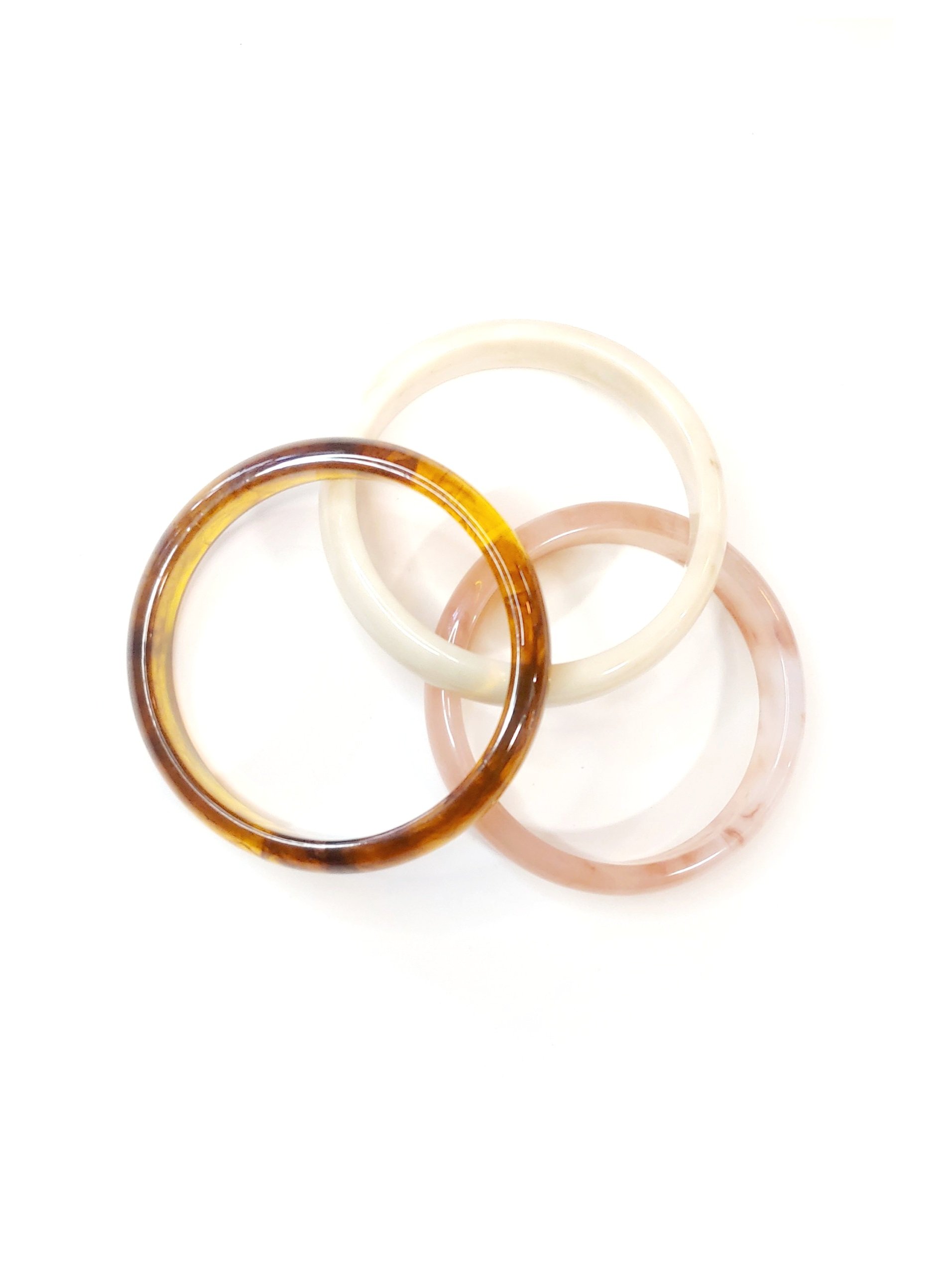 Vintage style acrylic bangle bracelets