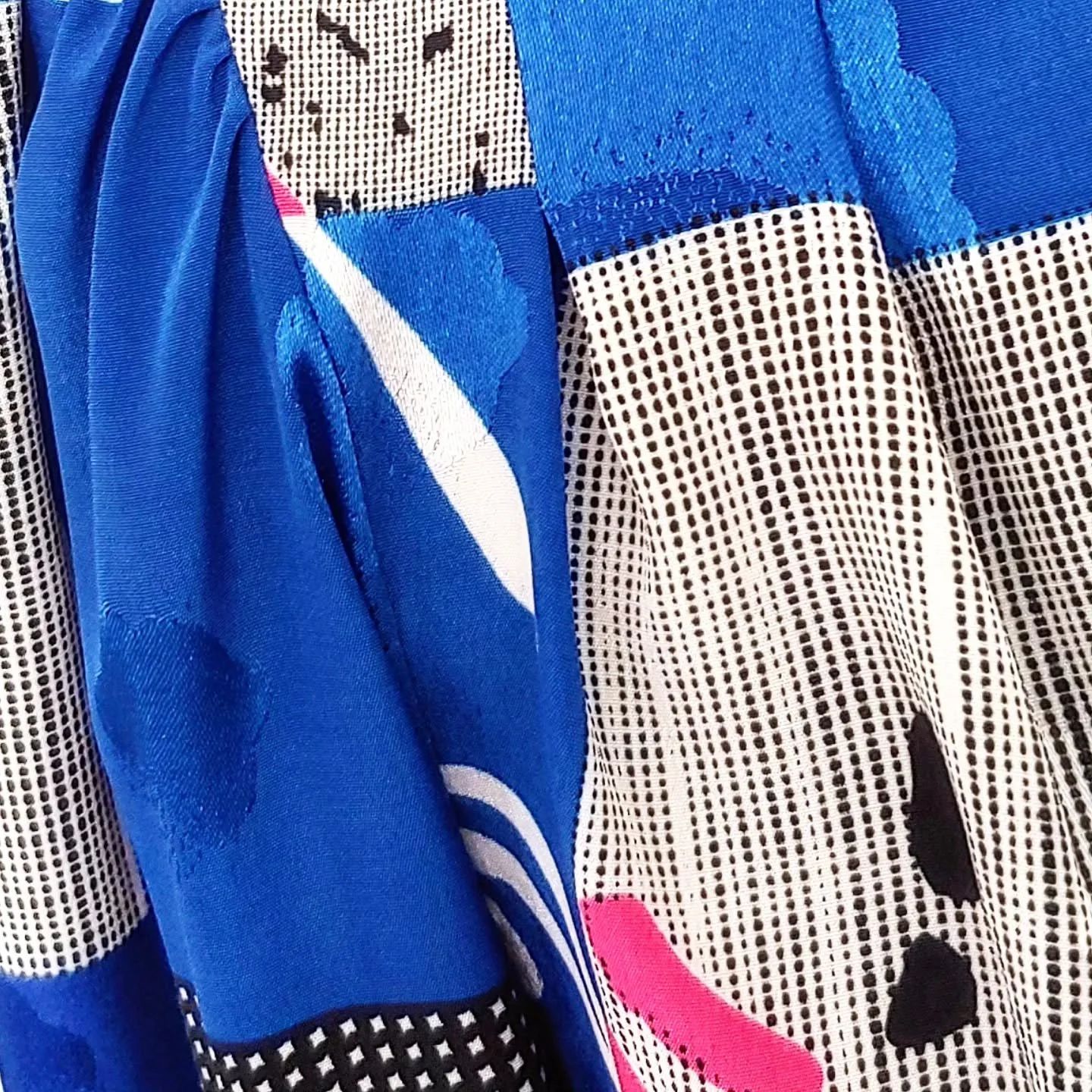 Vintage fabric appreciation post 💙. I am forever in awe. 

#iamkokonaughty #kokonaughty #vintageshop #80sstyle #80sfashion #80saesthetic