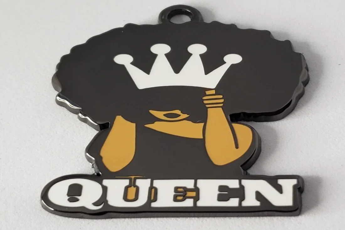 Queen Charm White.jpg