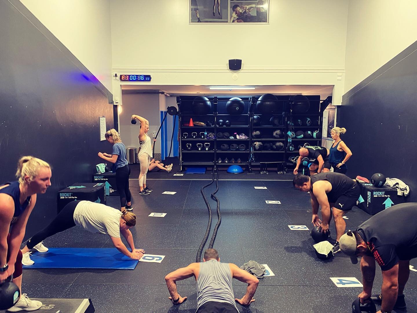 Connections are 🔑 
🔑 to feeling supported 
🔑 to staying motivated
🔑 to accountability 
We got you 💙
#oceanblueclub #yourgyminpapamoa #wegotyou #joinus