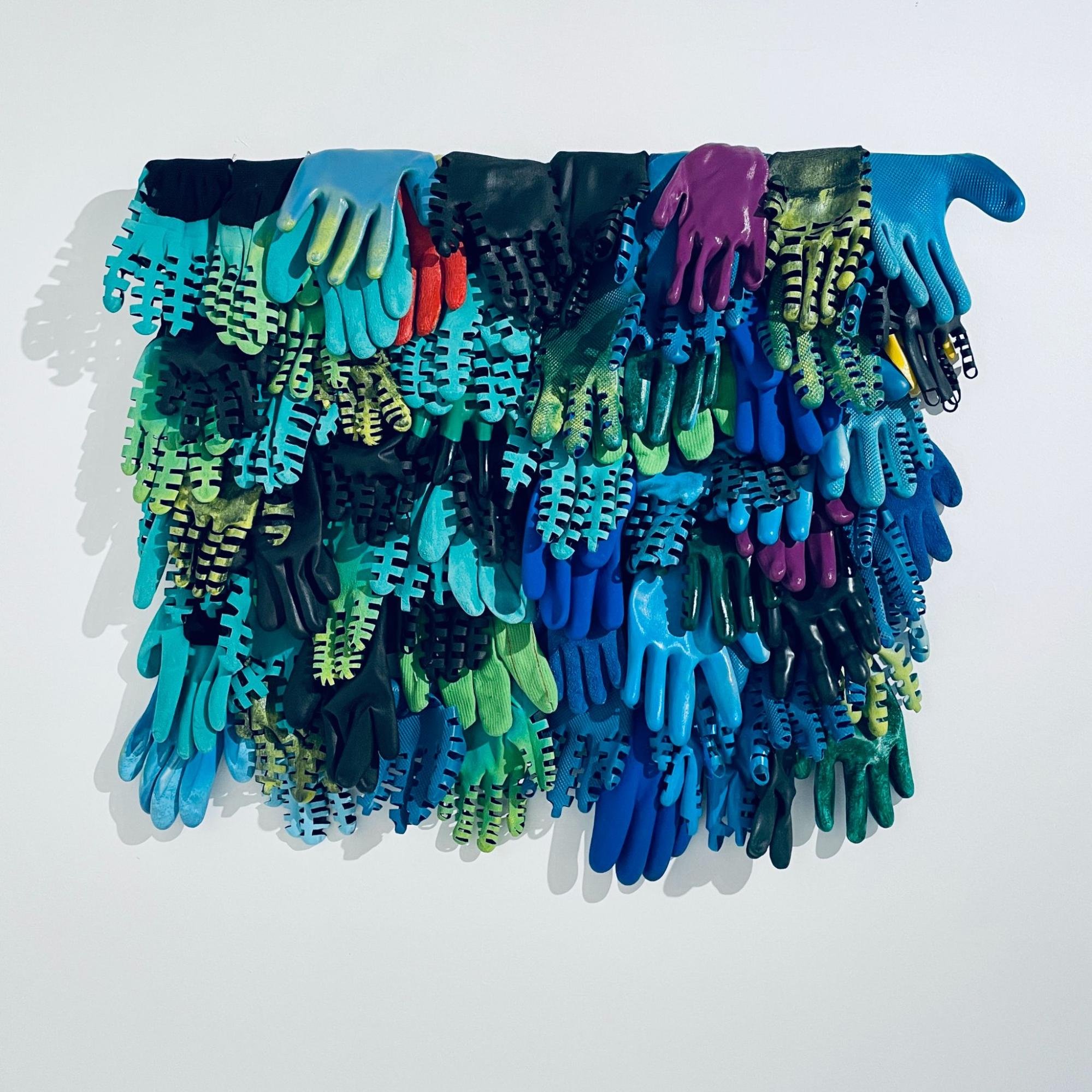 A Dishwasher’s Dream of Azure Seas