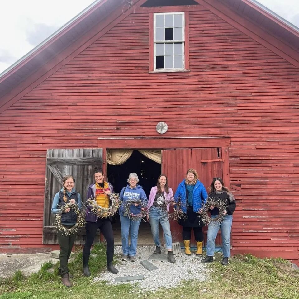 Thanks to those of you who came out for our second annual willow wreath making workshop hosted in the beautiful historic barn @anderbell_acres! It was so fun! I'm always amazed at the beautiful and unique designs people come up with! If you missed th