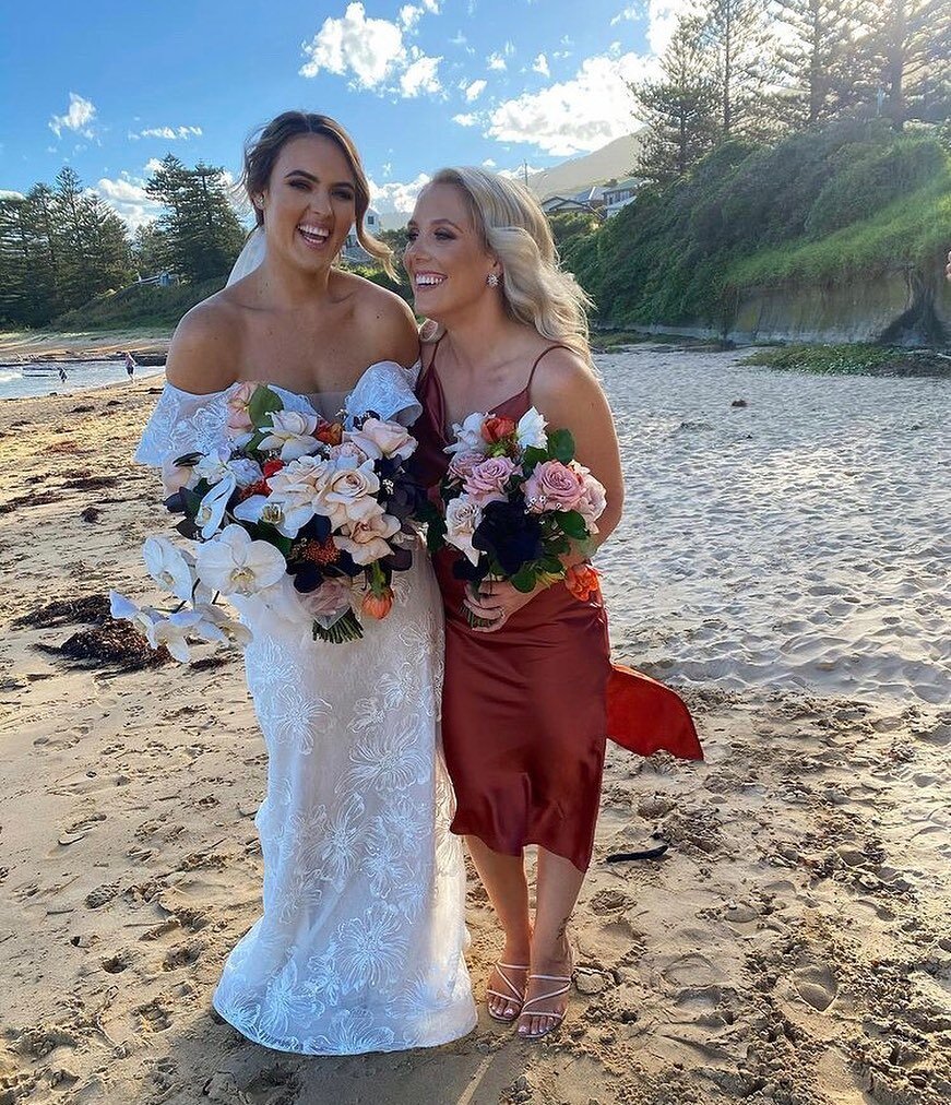 This bride and her best girl couldn&rsquo;t be more beautiful! And we just love seeing their confident SmileBabe smile ✨