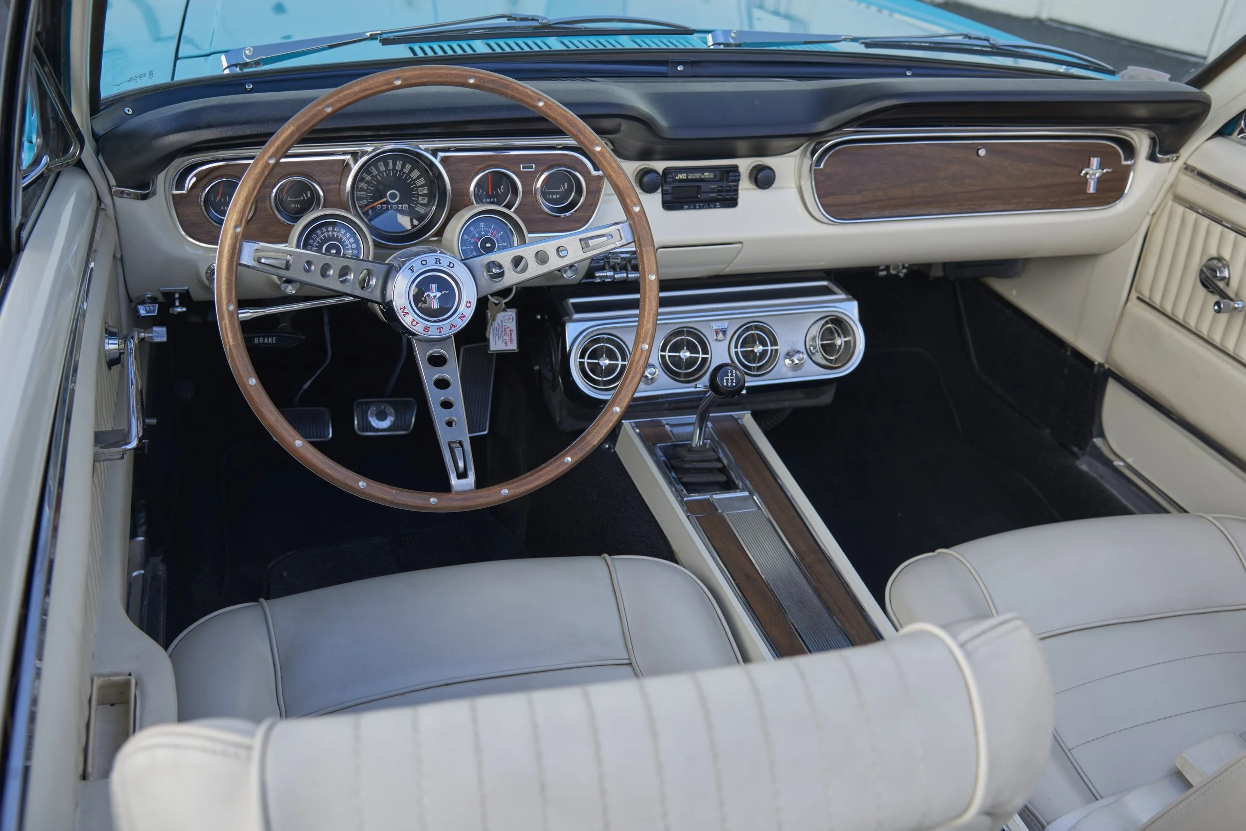 MUSTANG645VERT_052122_73.jpg