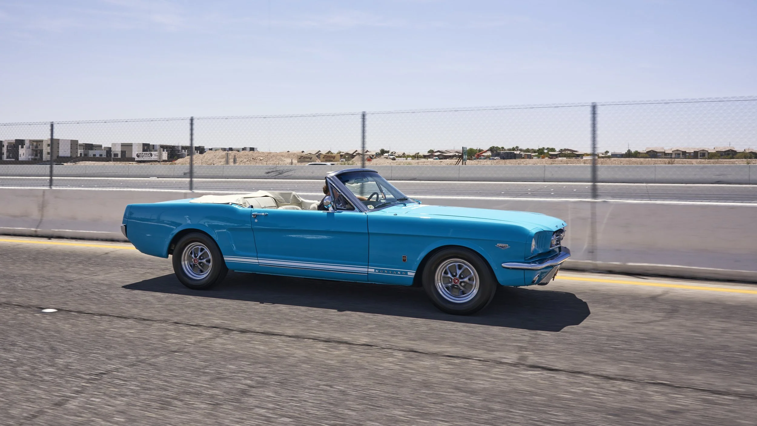 MUSTANG645VERT_052122_ROLLER_04.jpg