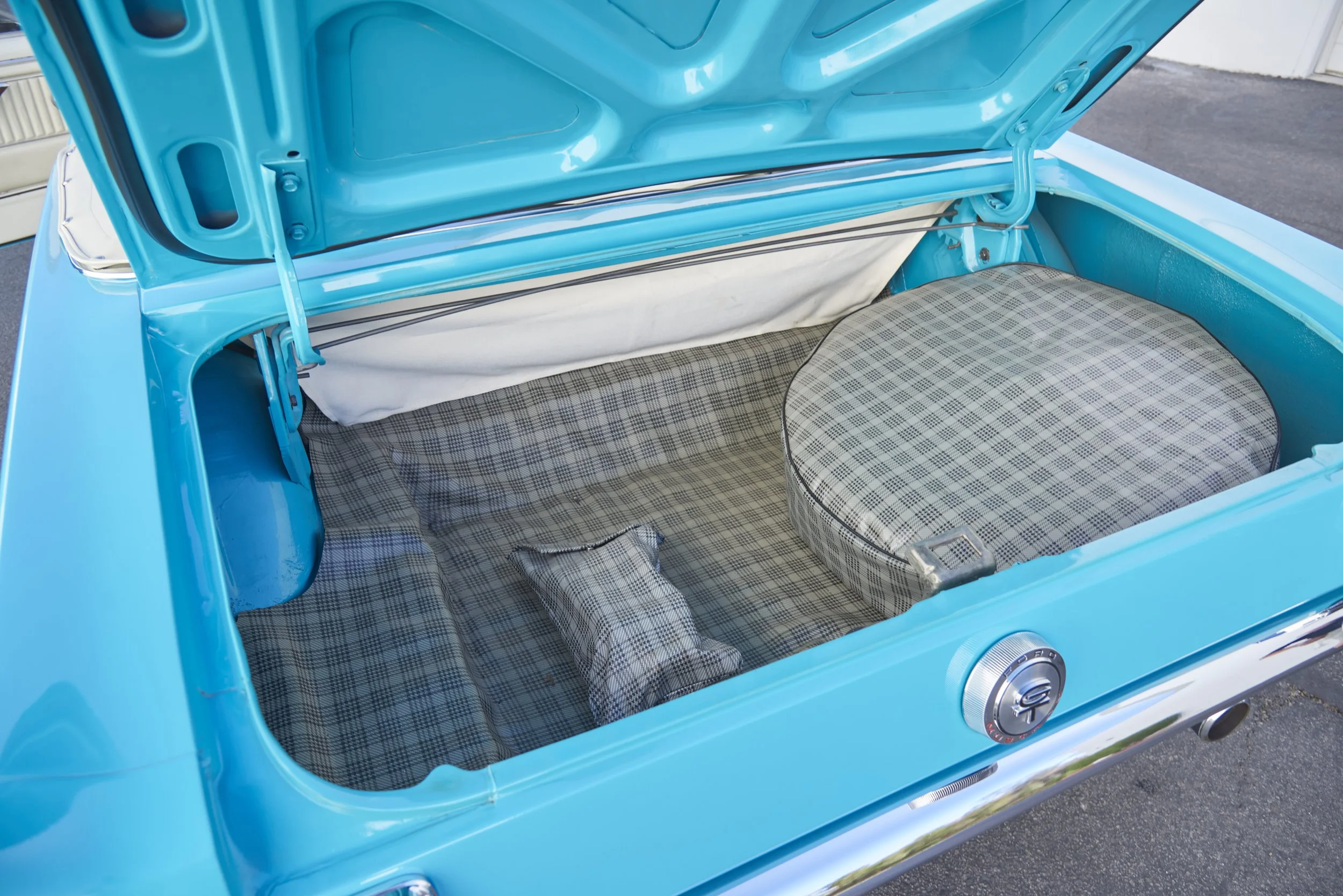 MUSTANG645VERT_052122_103.jpg