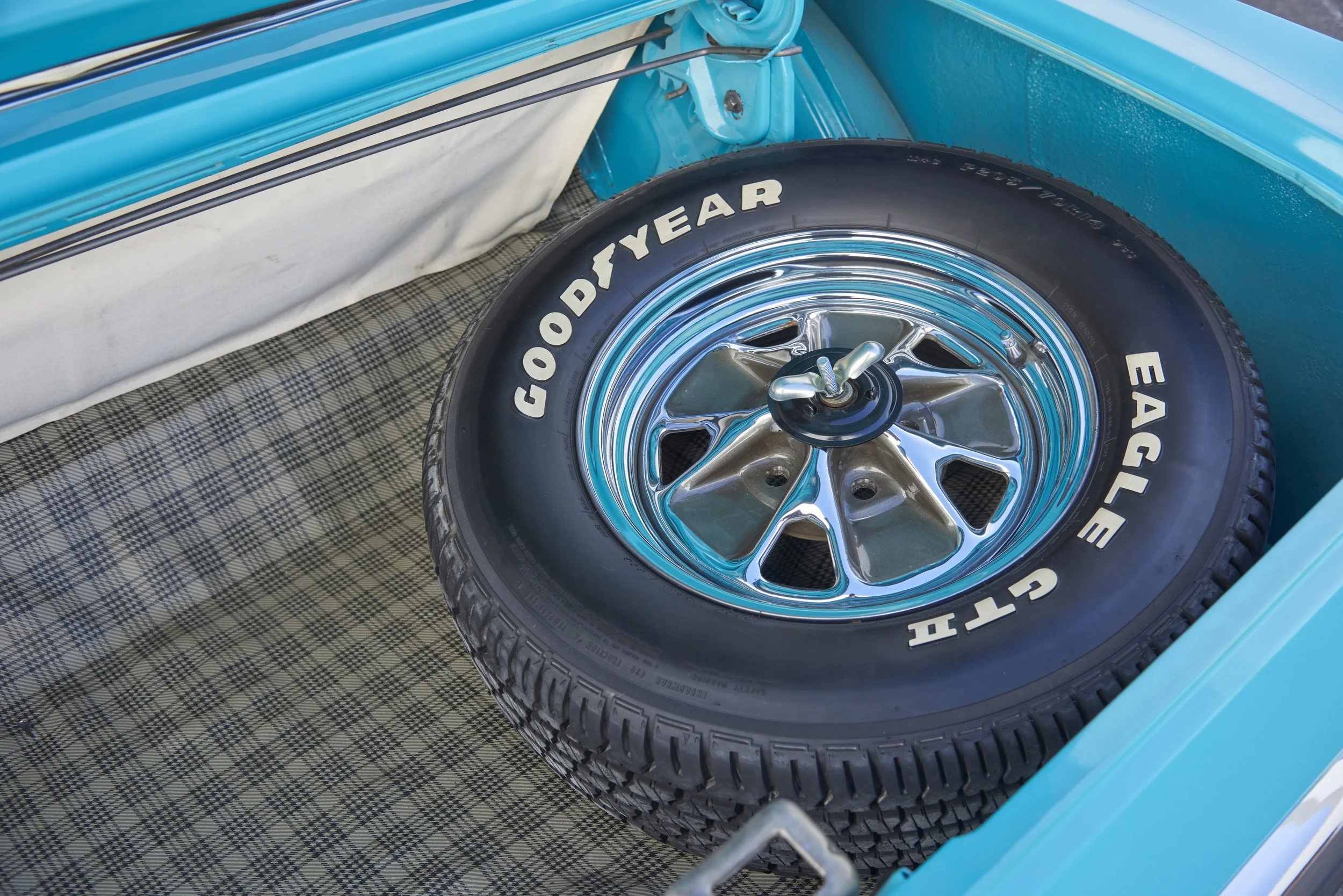 MUSTANG645VERT_052122_109.jpg
