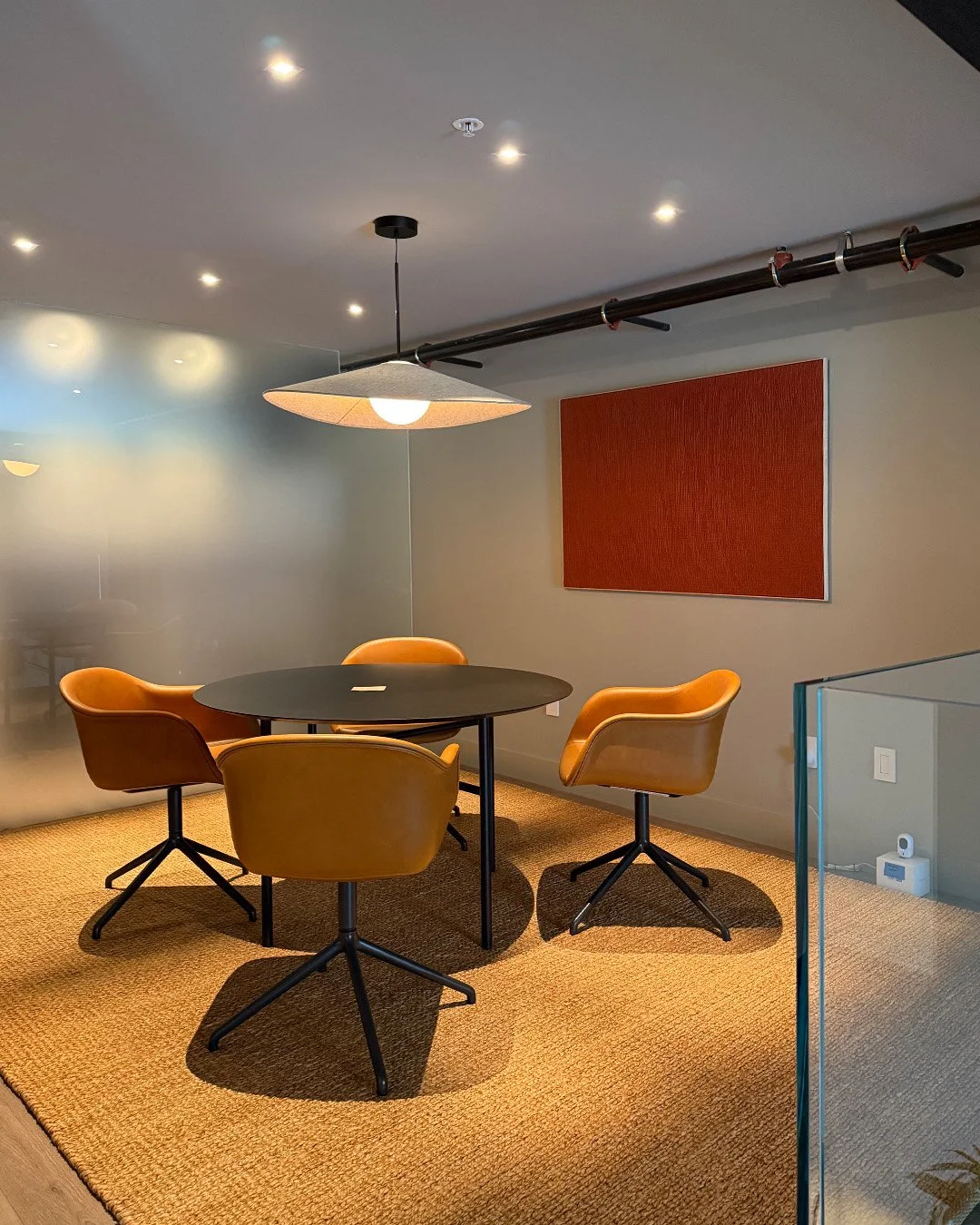 Studio Ovo_LuxSF-meeting room.jpg