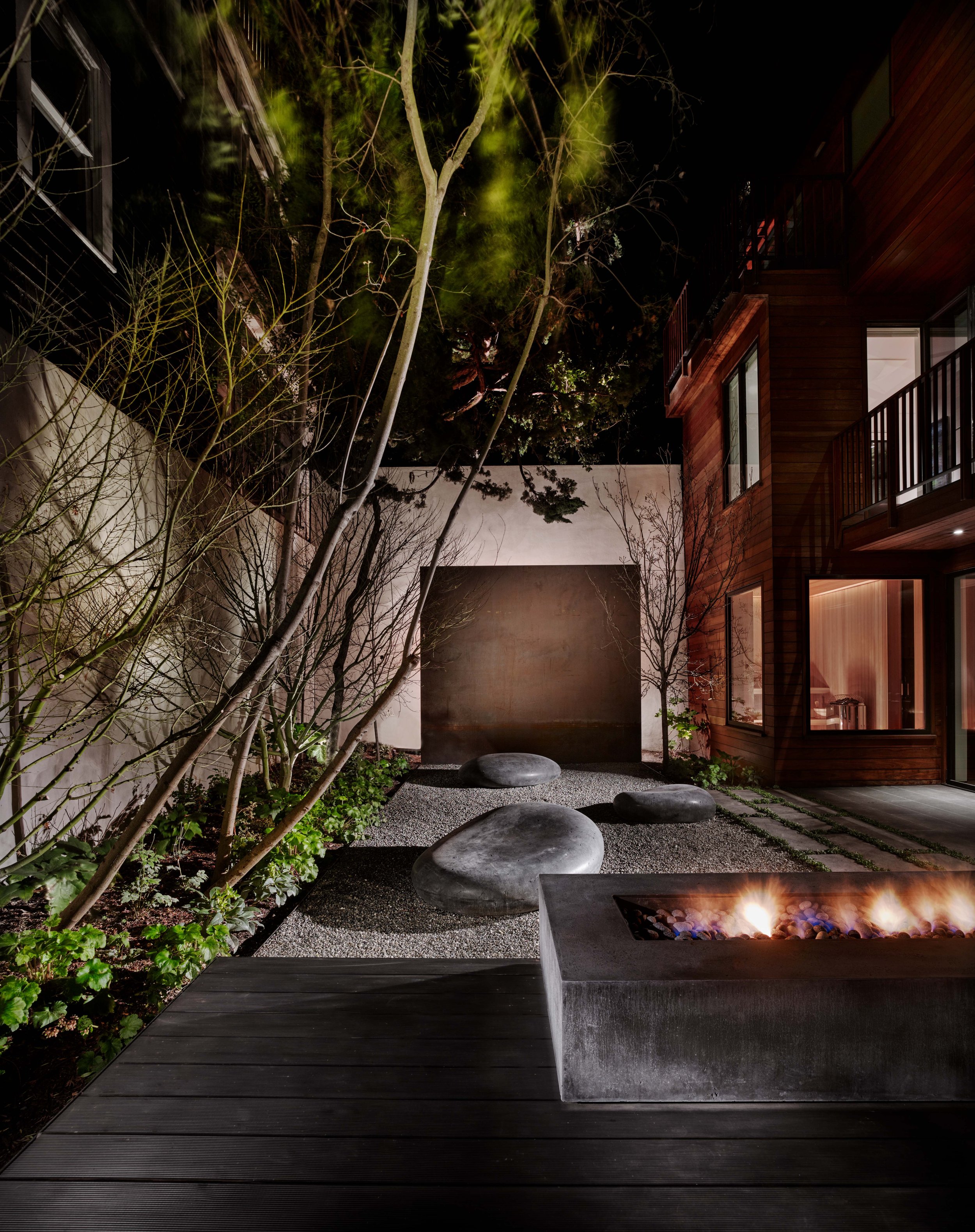 Contemporary landscape surrounding a Telegraph Hill residence