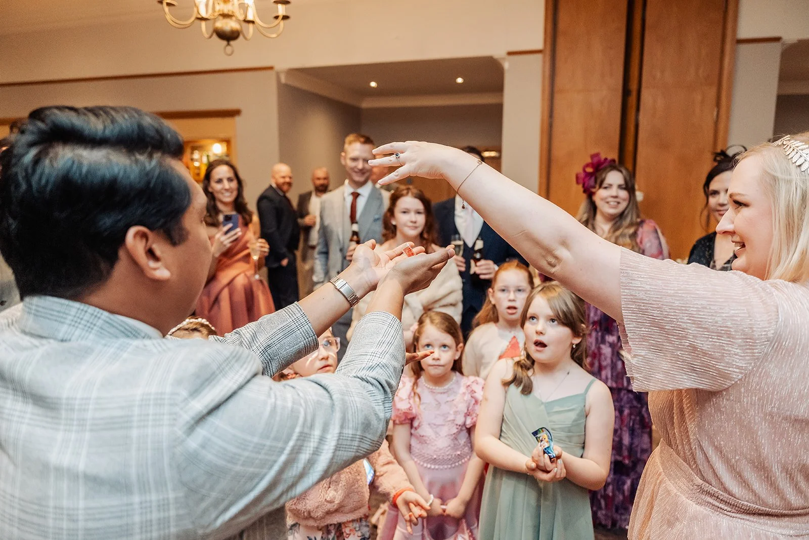 How to Choose Wedding Entertainment That Everyone Will Love