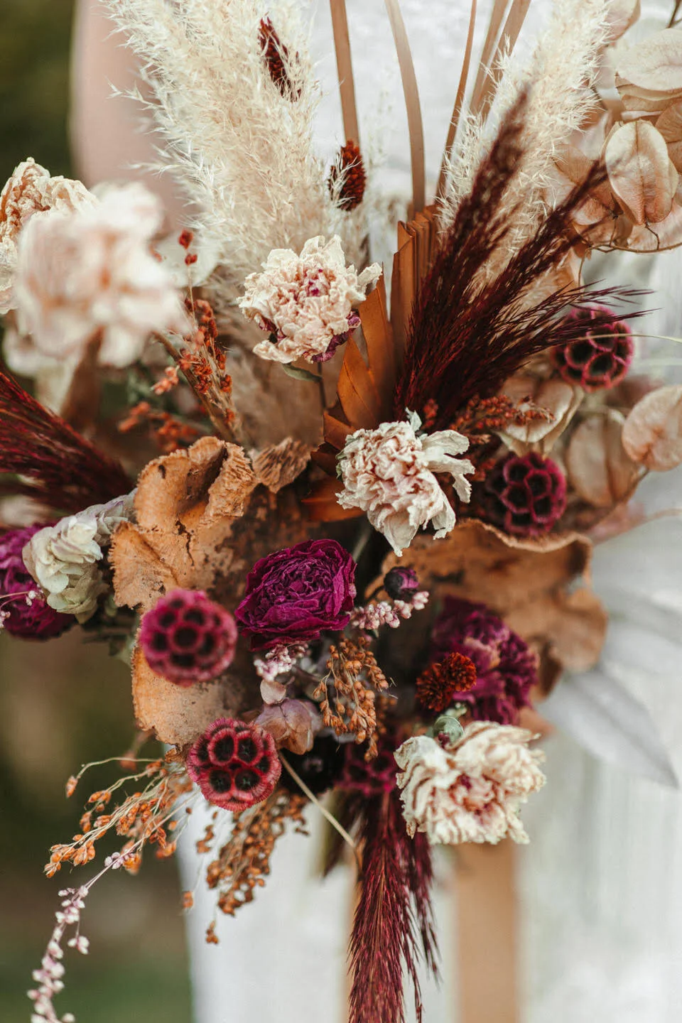 bouquet-1611966119-6014a6a75feb3.jpg