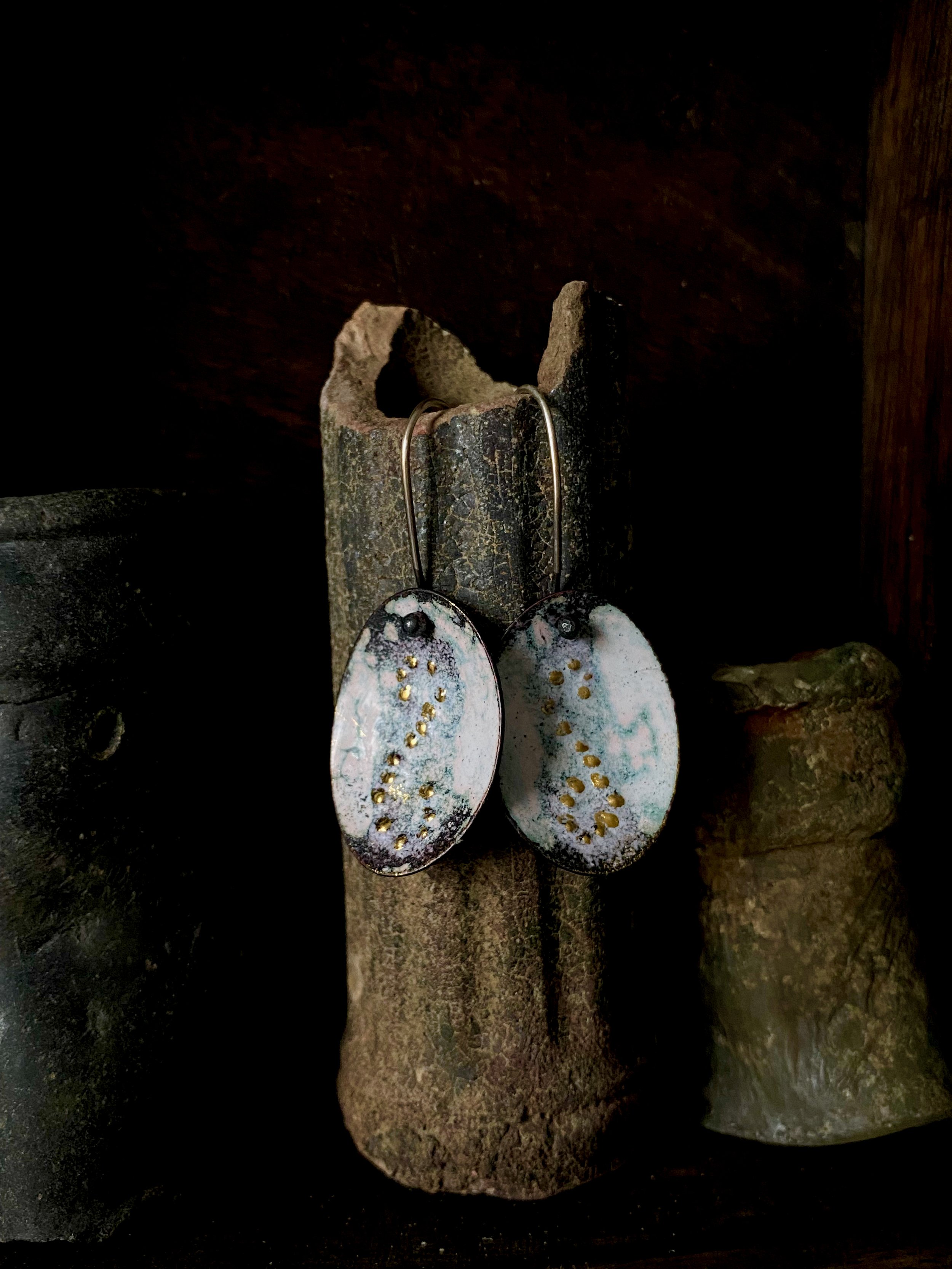 Medium textured earring