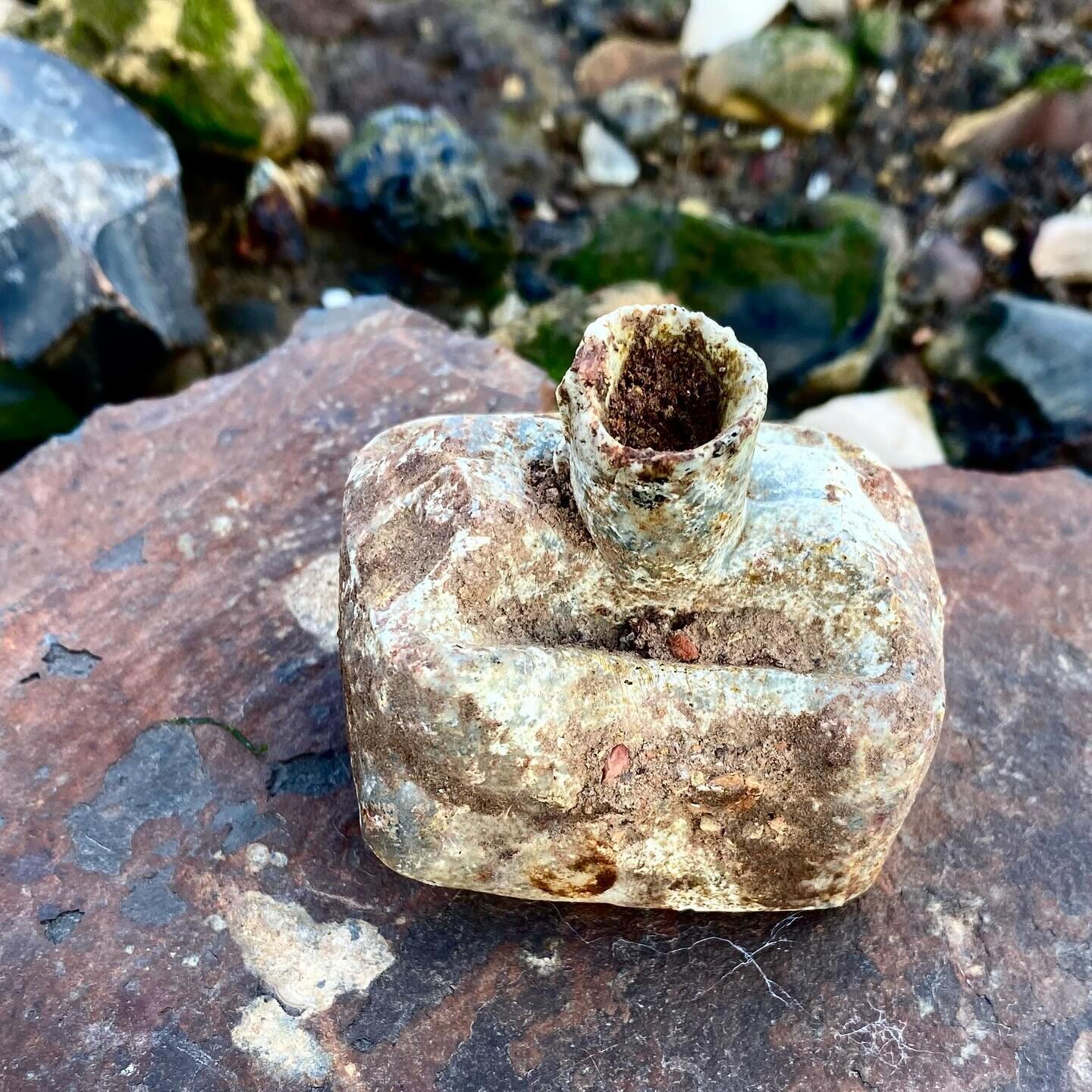 Lucky find, low tide at the creek. I&rsquo;ve tried rubbing it, still waiting. #found #glass #timeworn #ancientartefact #inspiration #genie #alisonboycejewellery