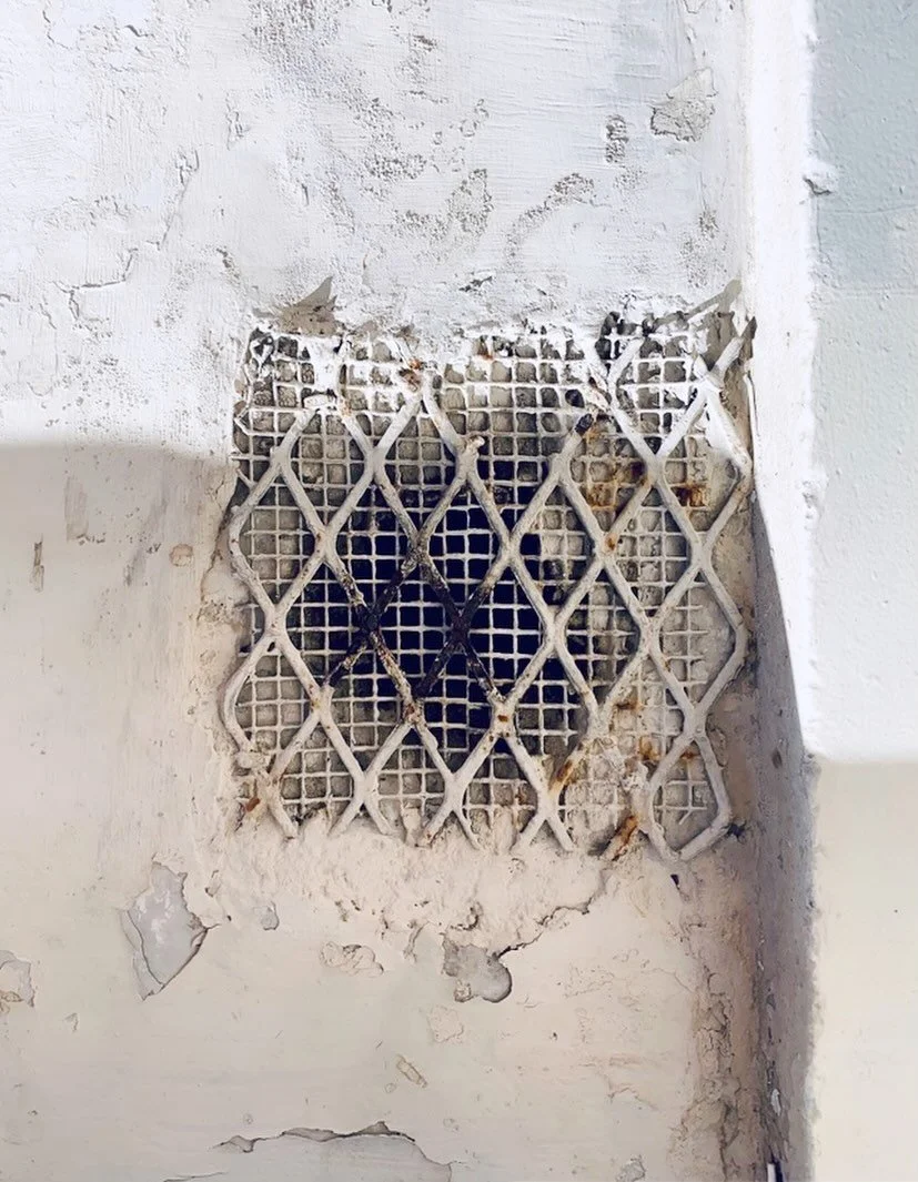 Thinking about surfaces and details again. Layers accrued over time, fused together with repeated coats of paint. Yum.
#inspiration #enamel #weathered #texture #history