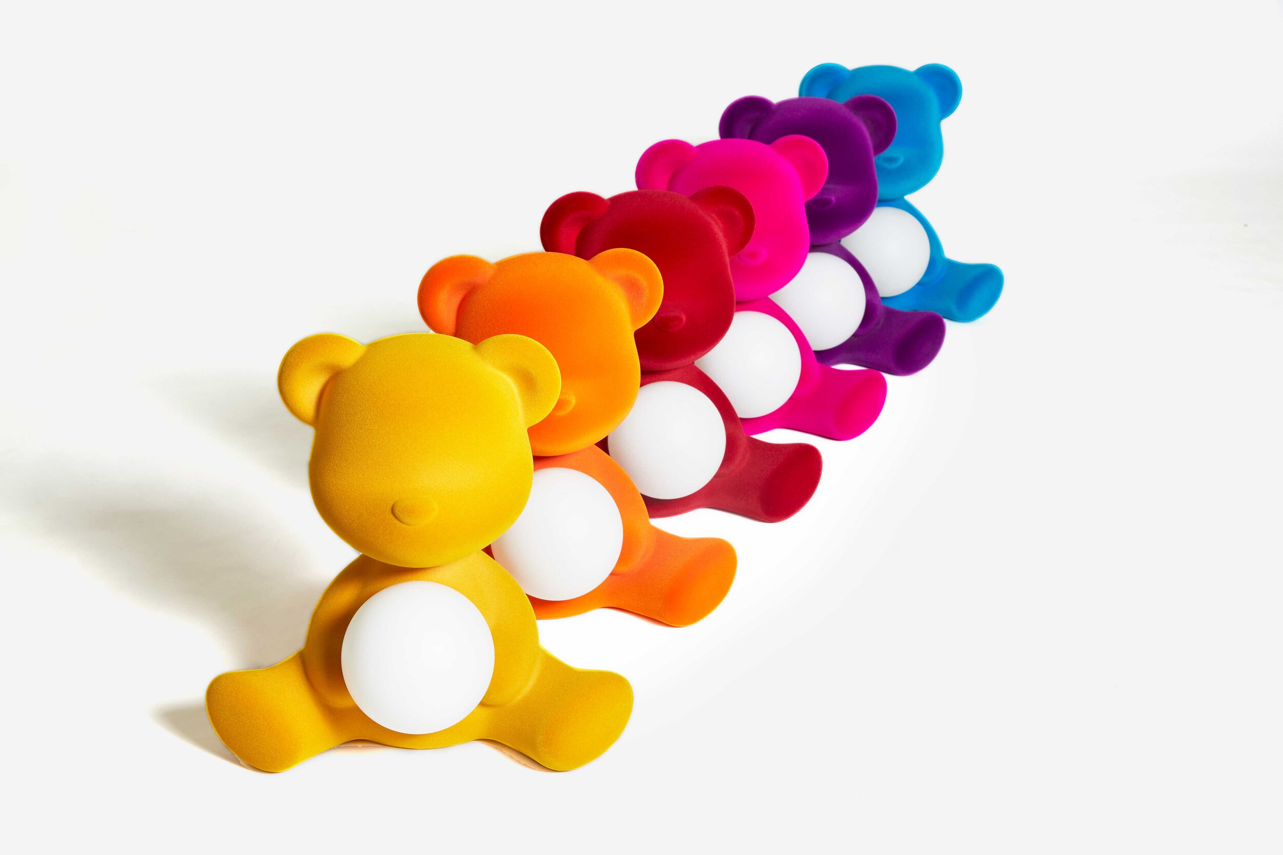 53-qeeboo-teddy-girl-lamp-velvet-finish-by-stefano-giovannoni-copia.jpg