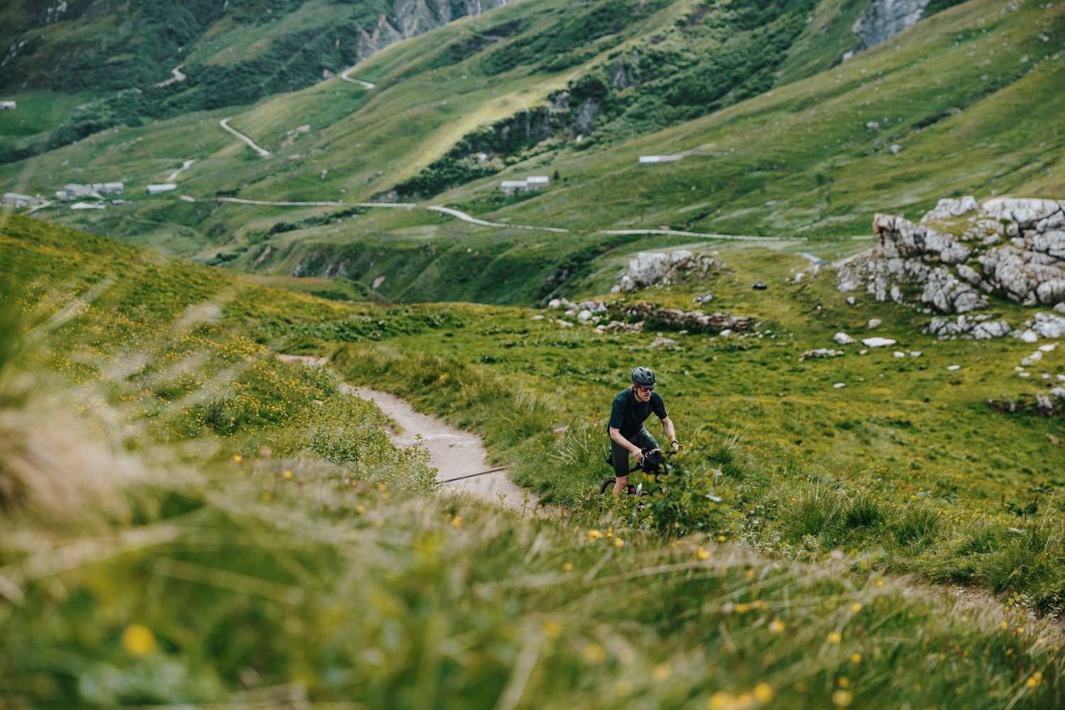 Spectacular Alpine gravel roads of the Tarentaise Valley_tour_2.jpg