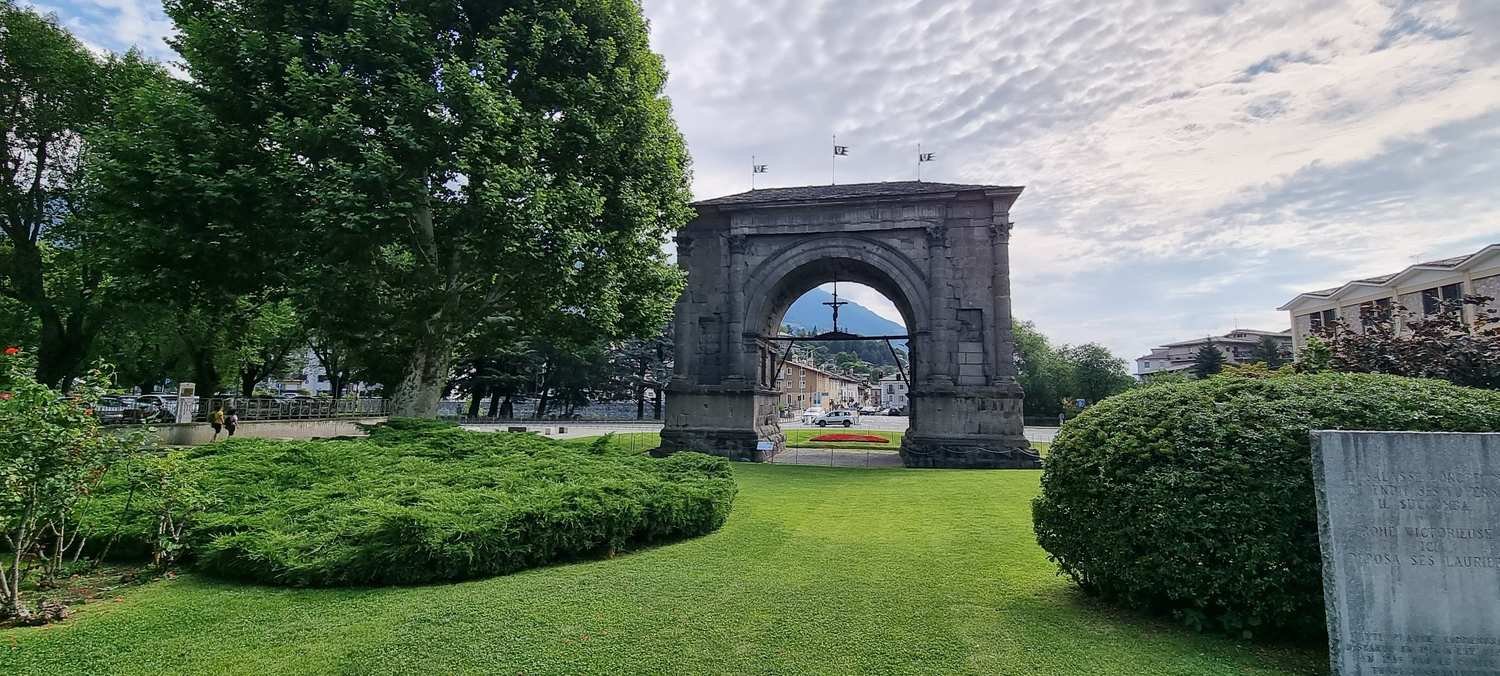 Ciclopellegrinaggio__La_via_Francigena_fra_storia_e_natura_tour_2.jpg