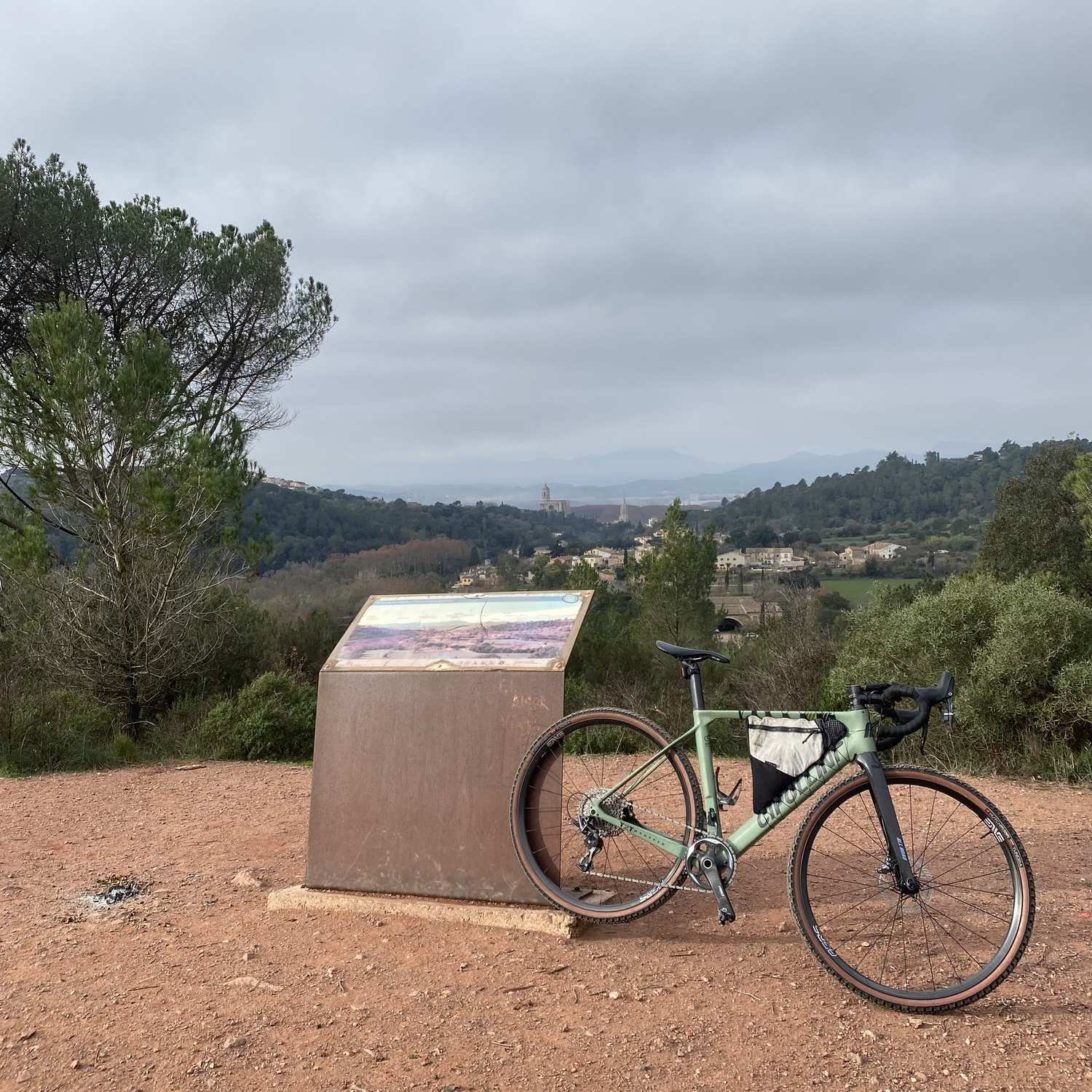 _El_primer_partido_fuera_de_casa_de_2023_-_Girona_en_Gravel_-_0123_tour_1.jpg