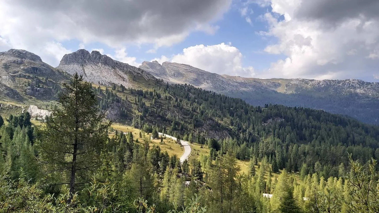 _Op_expeditie_in_de_Dolomieten_-_5_dagen_bikepacken_in_Itali_tour_1.jpg