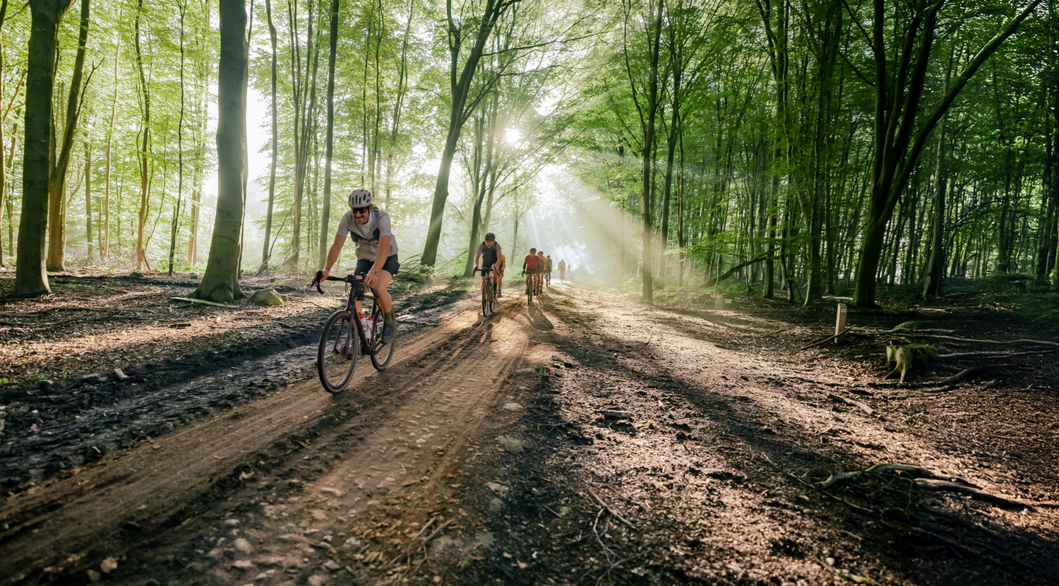 6x Sportliche Gravel-Touren mit Deuter Rogla