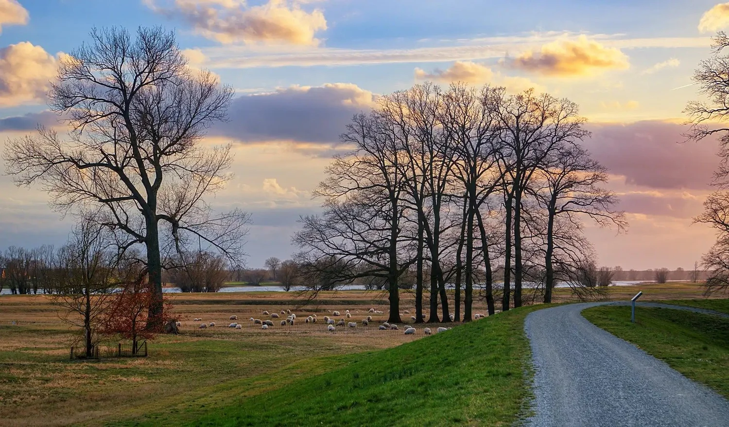 18 Etappen mit dem Rad rund um Berlin Tour Brandenburg — GravelDeluxe Führende Gravel