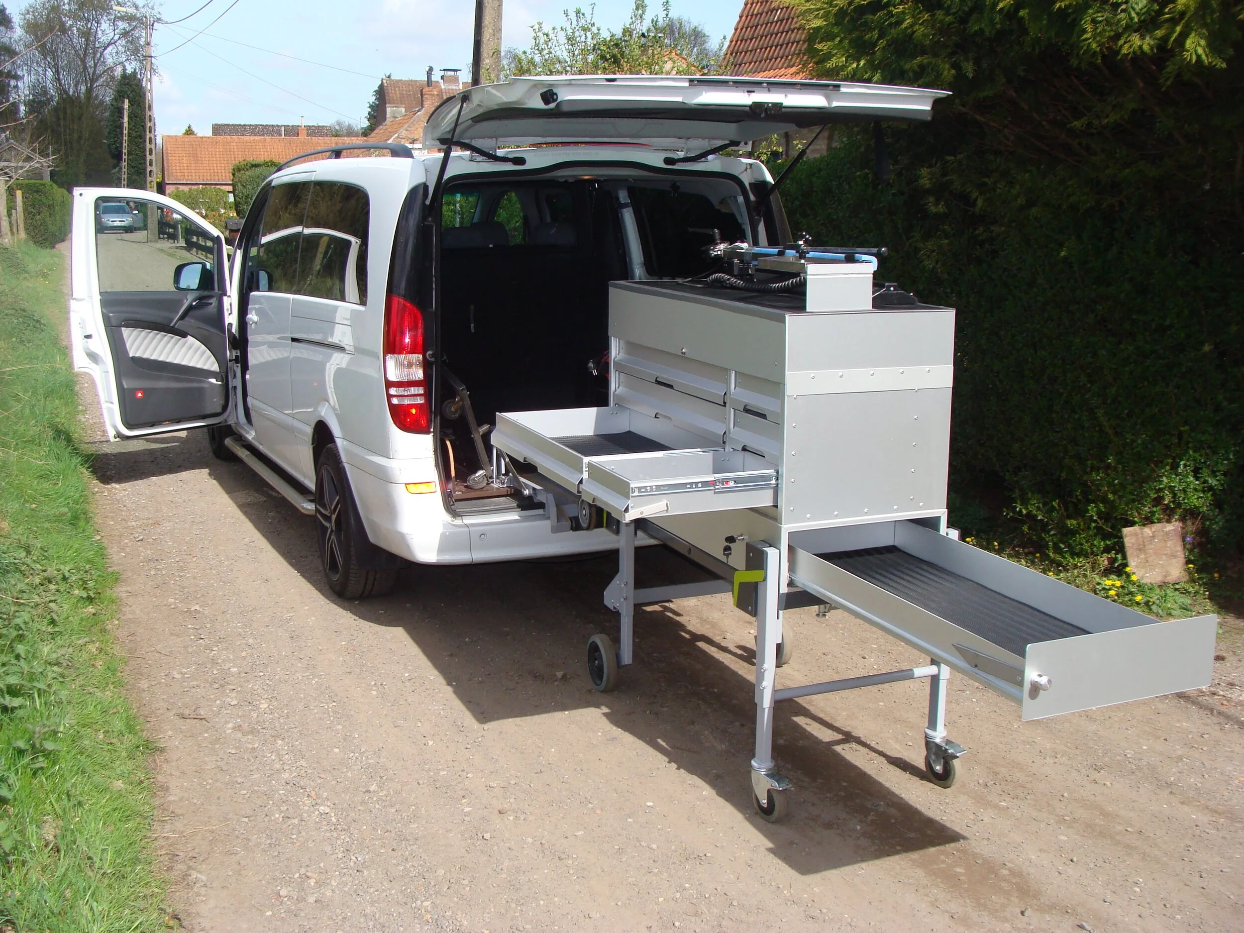 RSV Aluminimum bestelwageninrichting