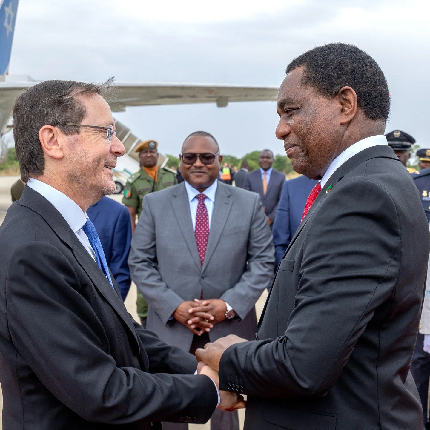 Welcome to Zambia President @isaacherzog. From opening a new trauma and emergency unit at Livingstone Hospital to specialised irrigation training for Zambian farmers in the Negev desert, our two countries have achieved so much together in recent mont