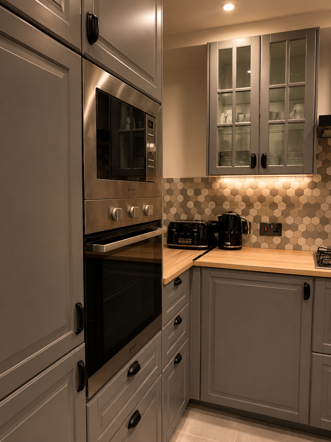 kitchen close up.png