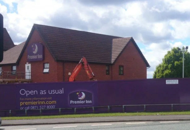 Medlock swing by the Trafford Centre