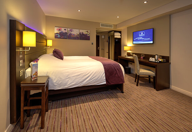 Medlock make a start in Widnes