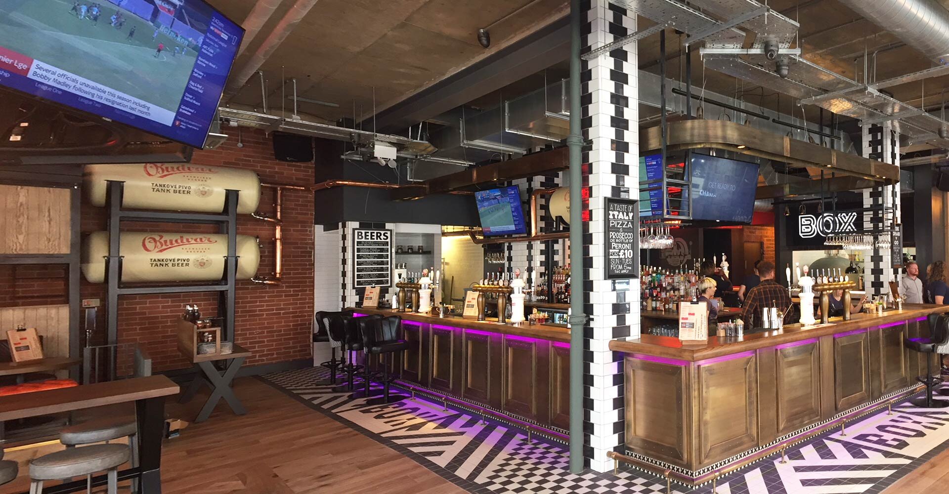 The Box opens to rave reviews