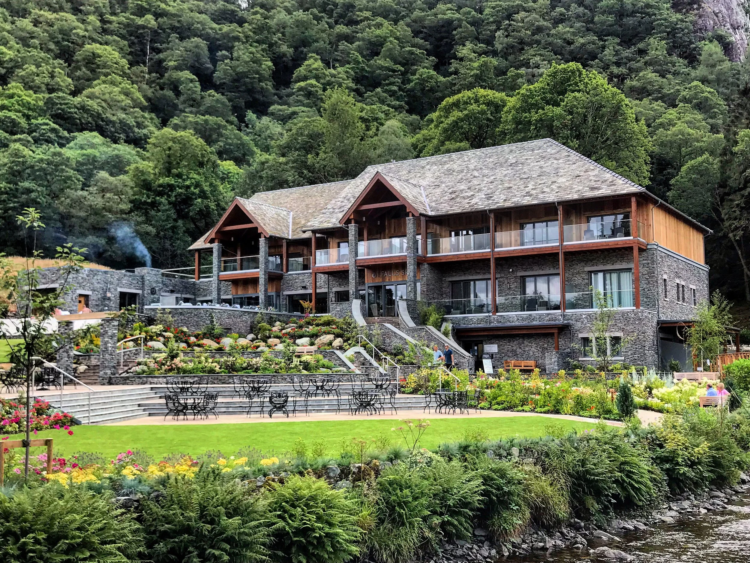 Refinement at Lodore Falls Hotel
