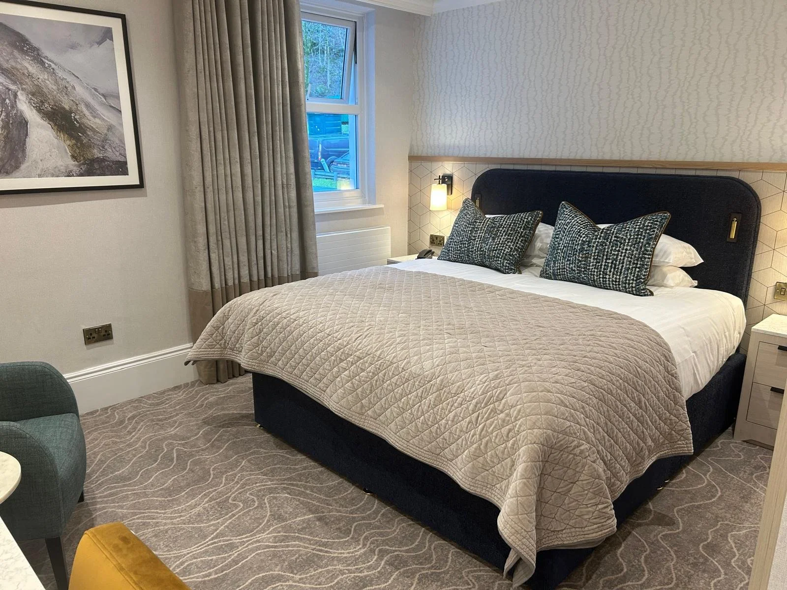 lodore falls hotel upgraded bedroom close up