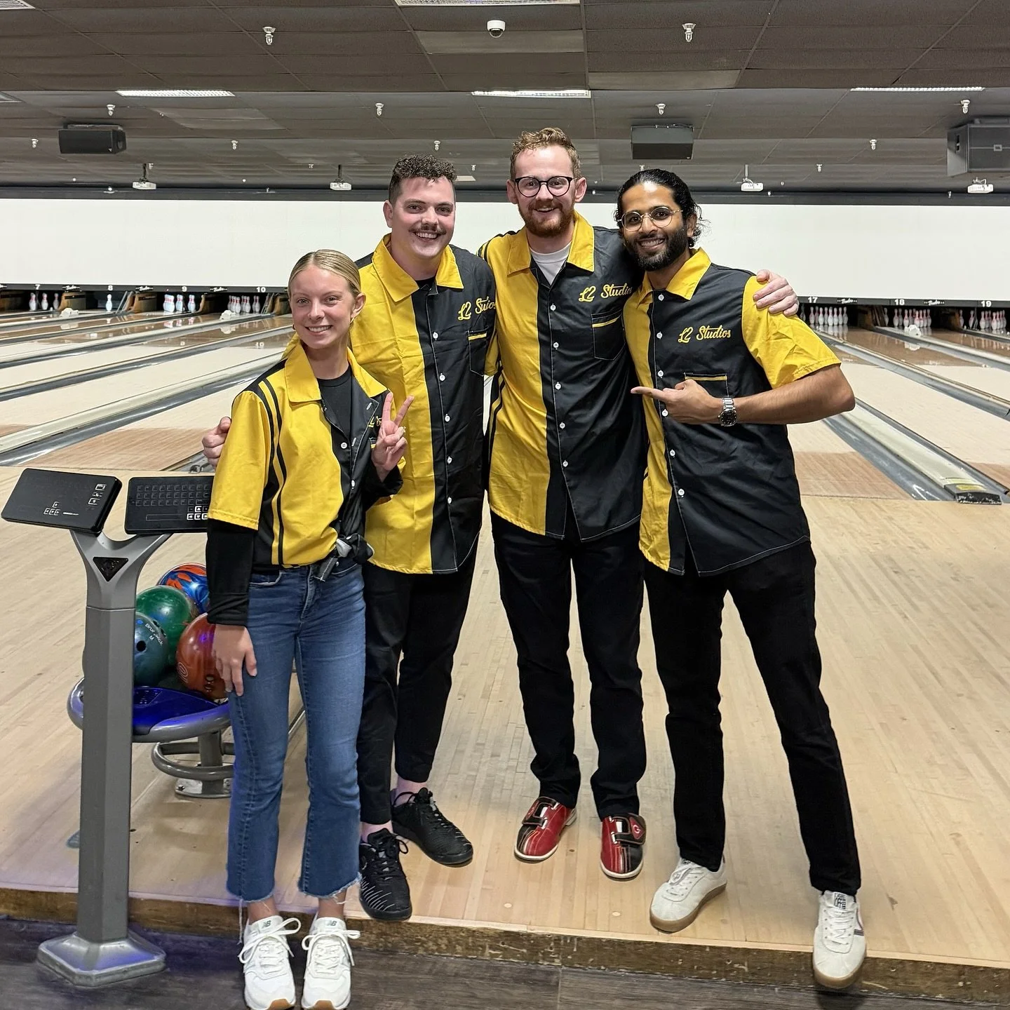 WE BOWL! 🎳 Last night, our uber talented team,“The Lemon Drops”, managed our first win in a couple weeks against our friends at Ingenuity, so we took a team photo to mark the occasion! Shoutout to the AEC Charity Bowling League
#archite