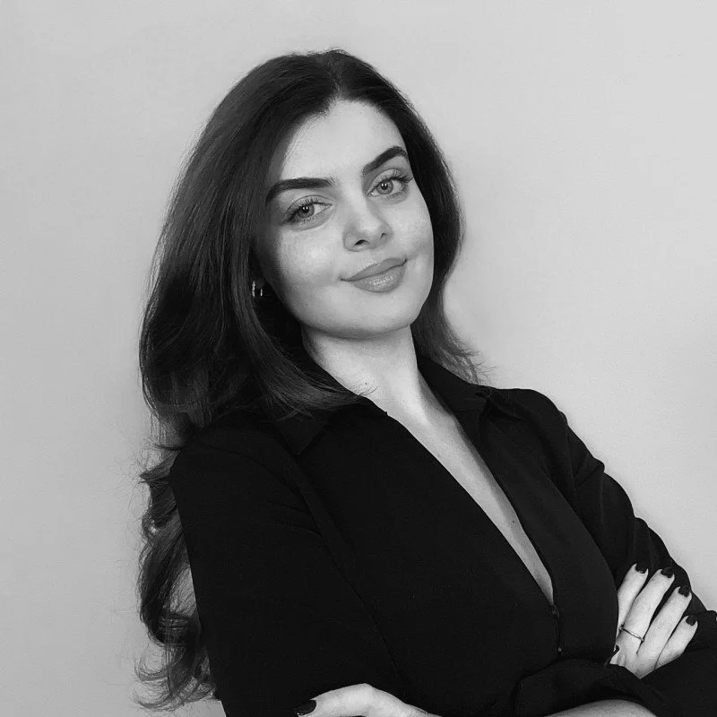 Black and white headshot of Vanesa Valcheva