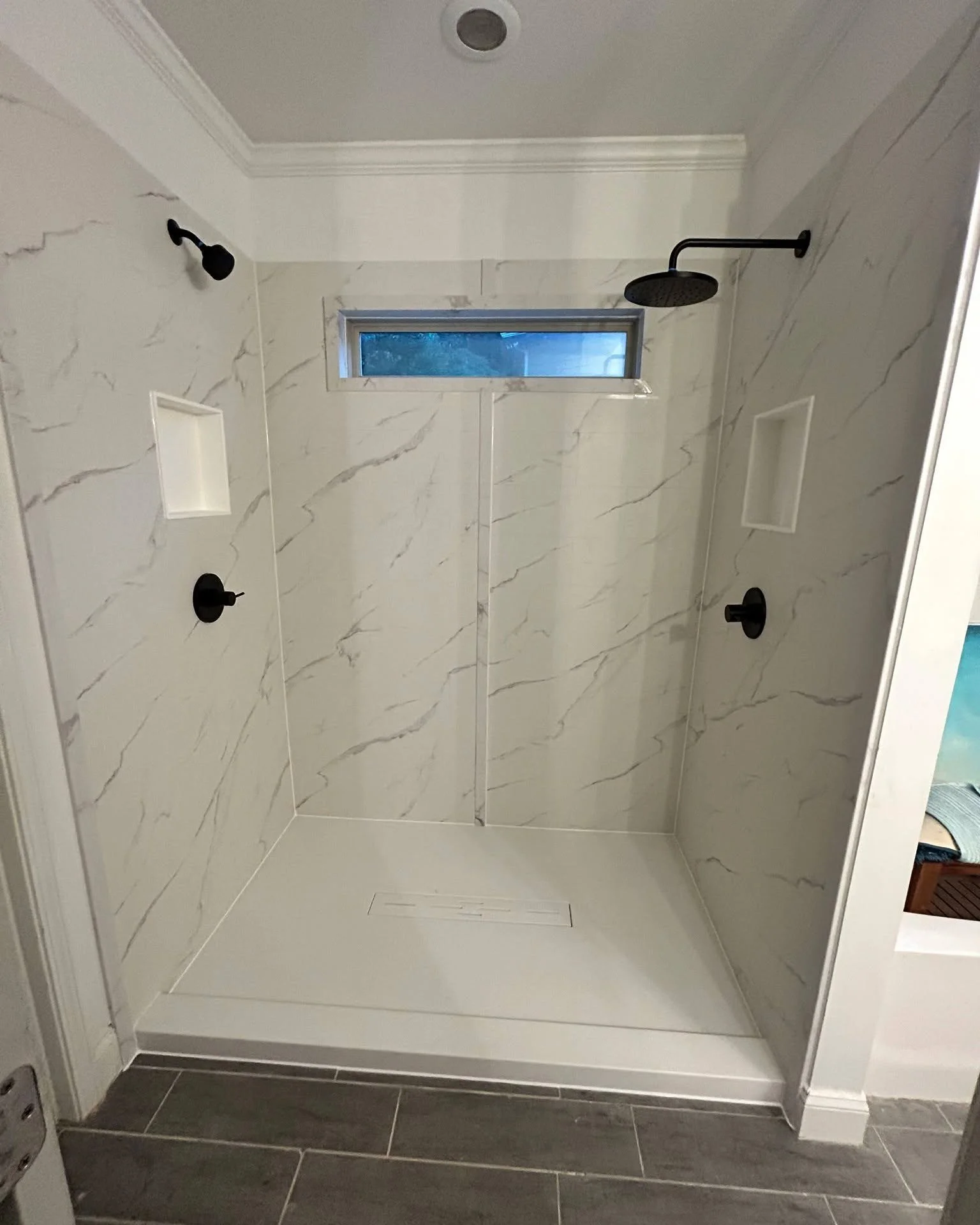 🌟Community Partner Spotlight🌟

 @ridgelinefloorsandbath, is a locally owned and family-operated home improvement company serving homeowners throughout North Atlanta. We are excited to shine the spotlight on owner Travis Dexter and the Ridgeline tea