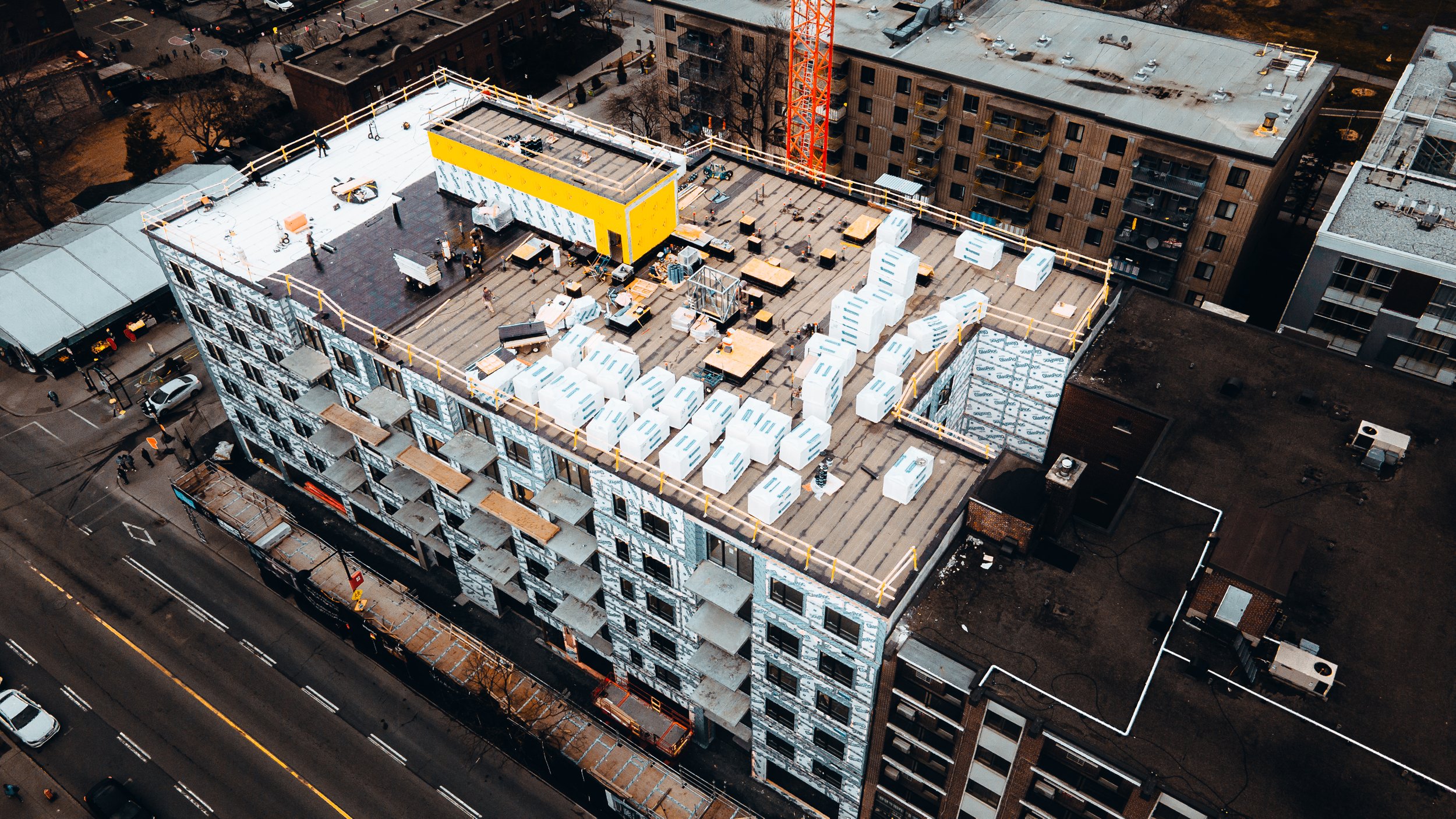 Suivi-chantier-coffrage-entrepreneur-general-Montreal