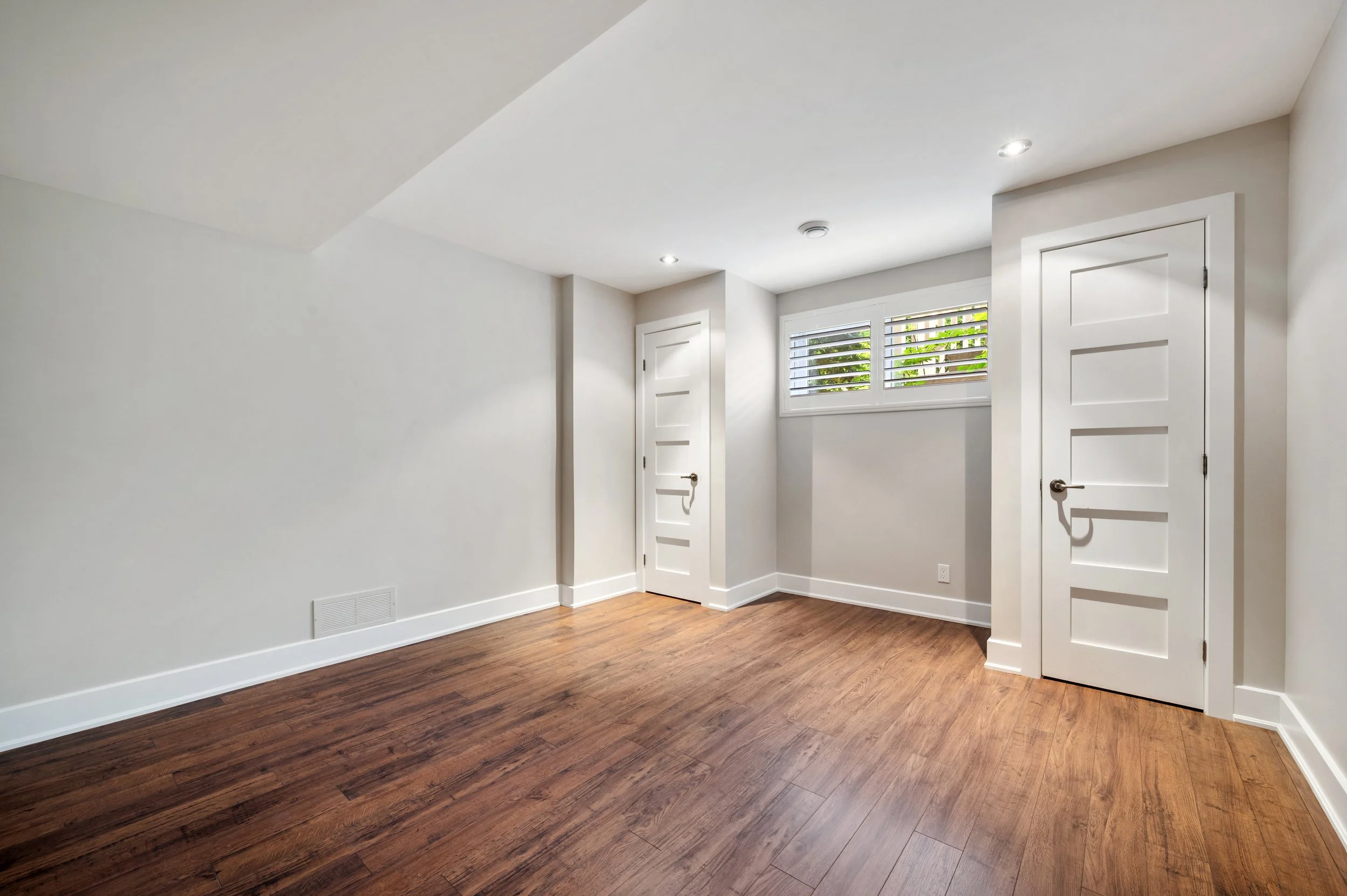 42_723 Rue des Passerins, Mont-Saint-Hilaire, QC.jpg