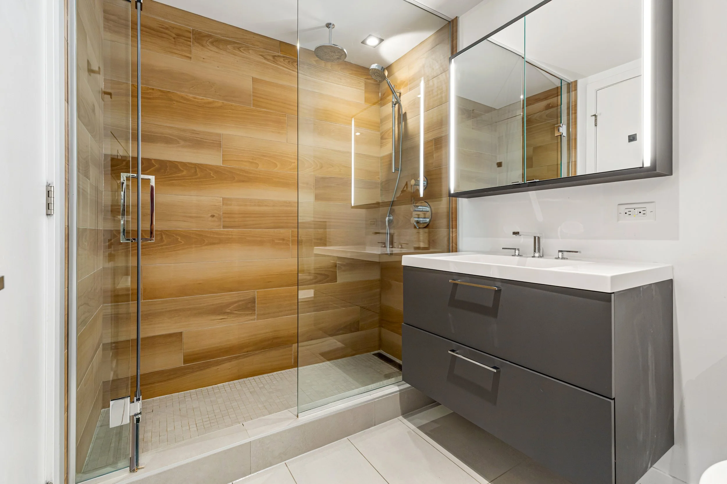 31_1458 Rue des Bassins, Montréal, QC.jpg