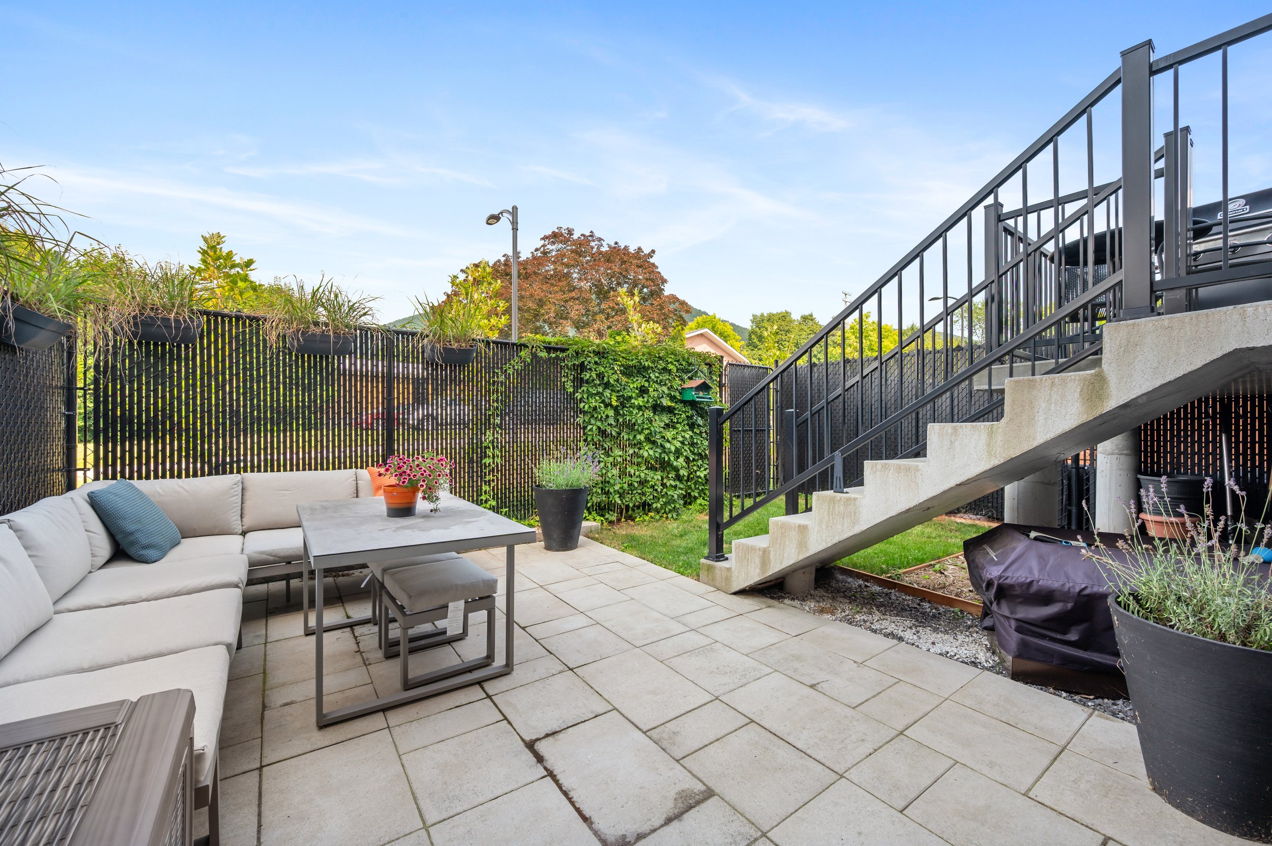 33_494 Rue des Groseillers, Otterburn Park, QC.jpg