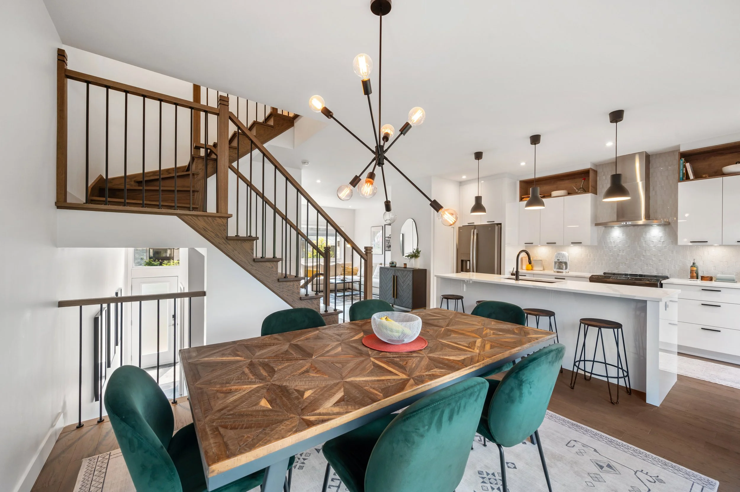 08_494 Rue des Groseillers, Otterburn Park, QC.jpg