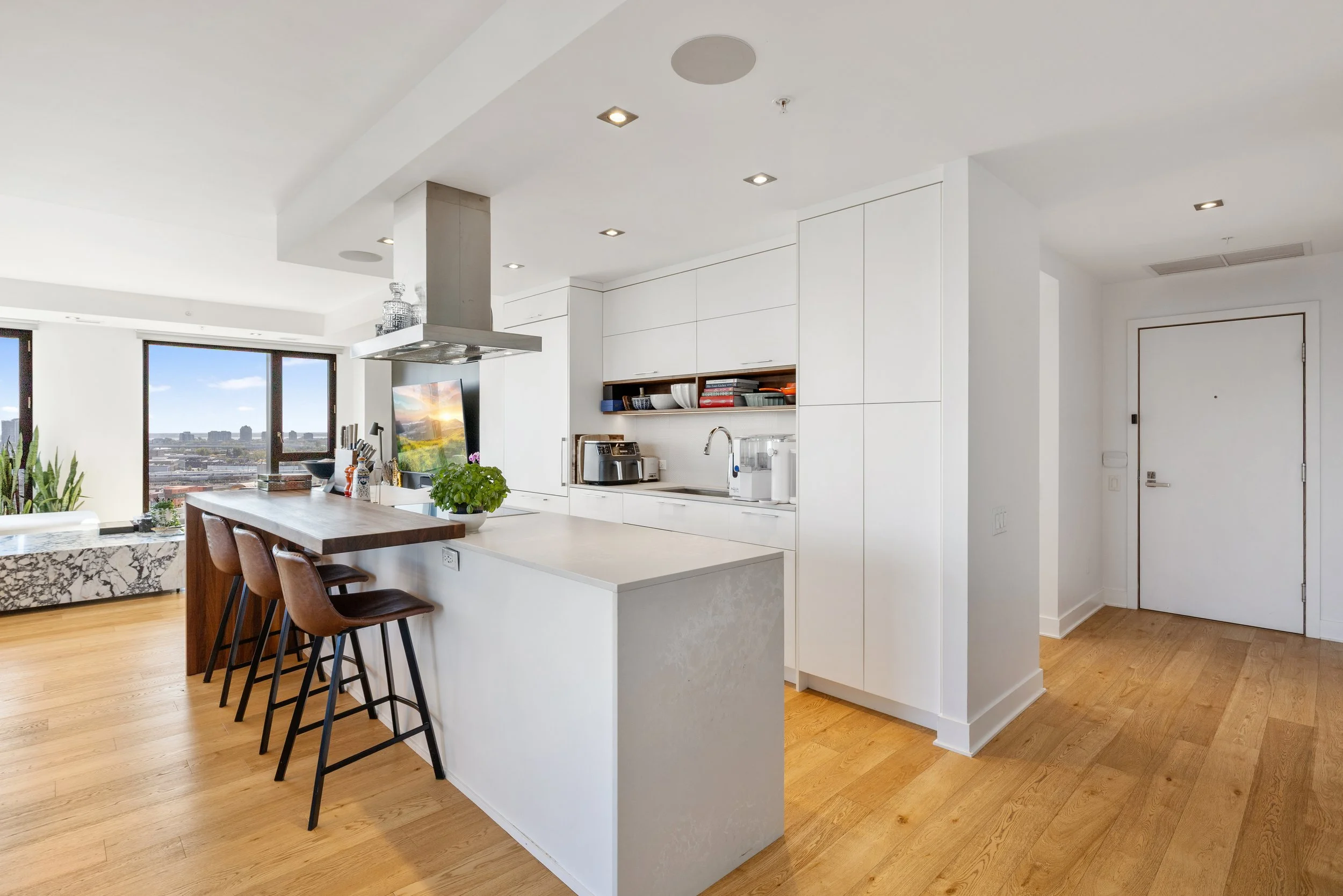 05_1458 Rue des Bassins, Montréal, QC.jpg