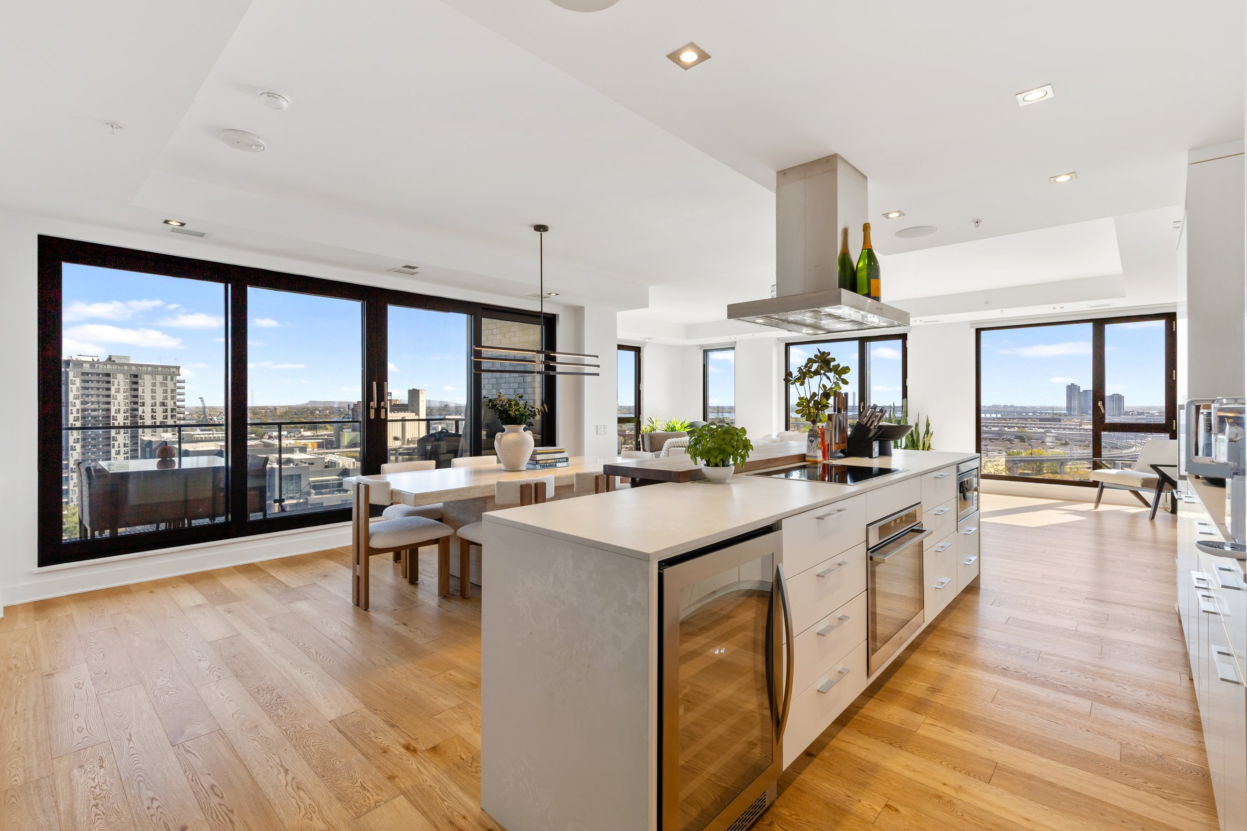 08_1458 Rue des Bassins, Montréal, QC.jpg