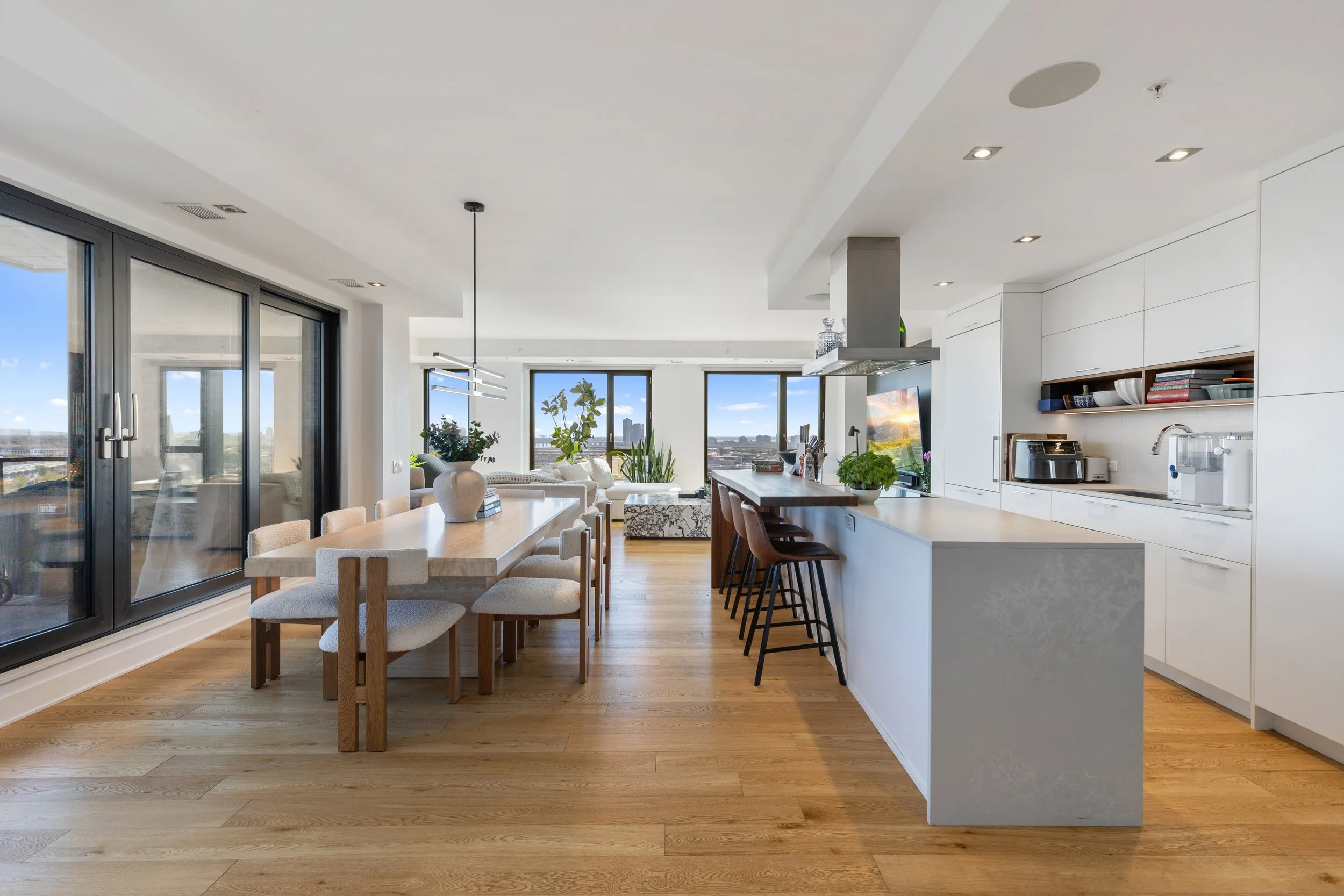 10_1458 Rue des Bassins, Montréal, QC.jpg