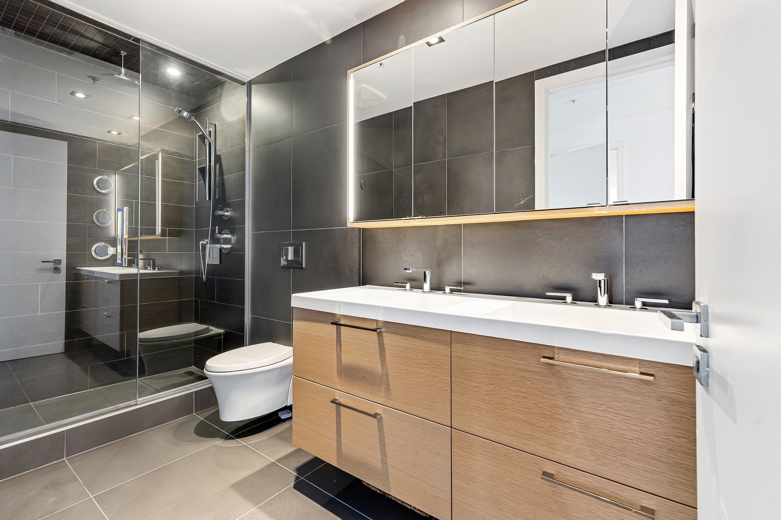 26_1458 Rue des Bassins, Montréal, QC.jpg