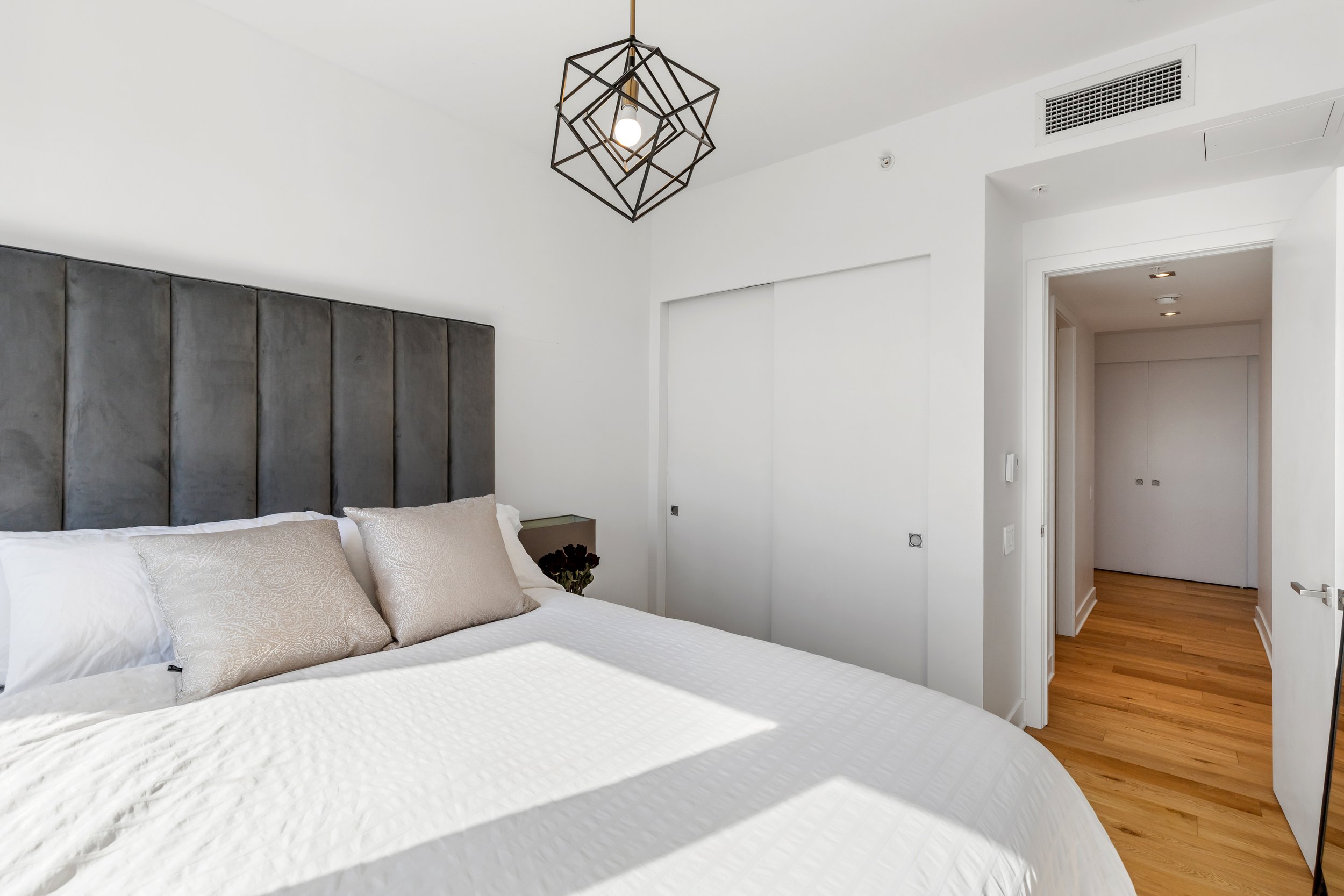 21_1458 Rue des Bassins, Montréal, QC.jpg