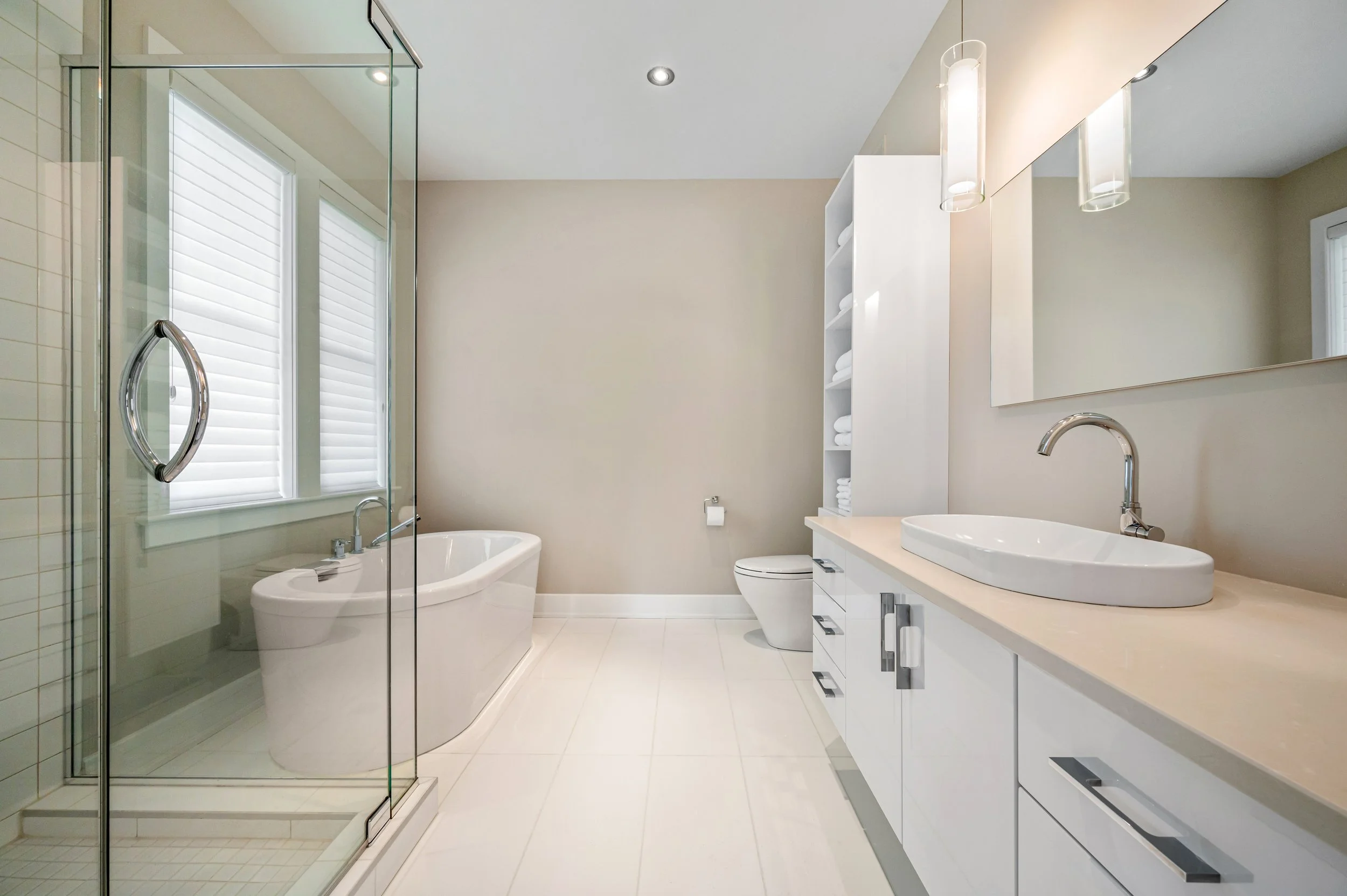 29_723 Rue des Passerins, Mont-Saint-Hilaire, QC.jpg