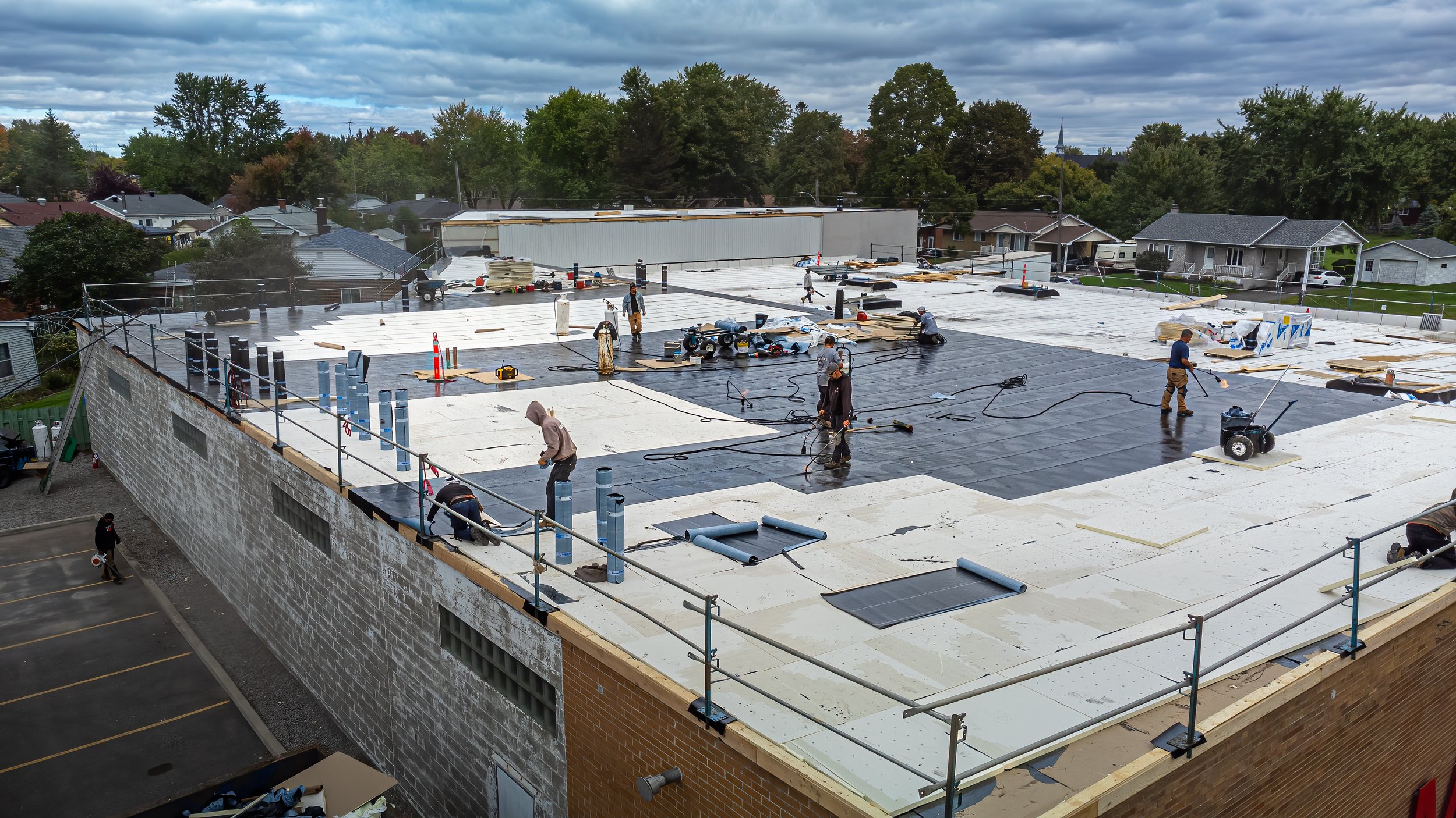 Video-reels-chantier-entrepreneur-general-Saint-Hyacinthe-toiture