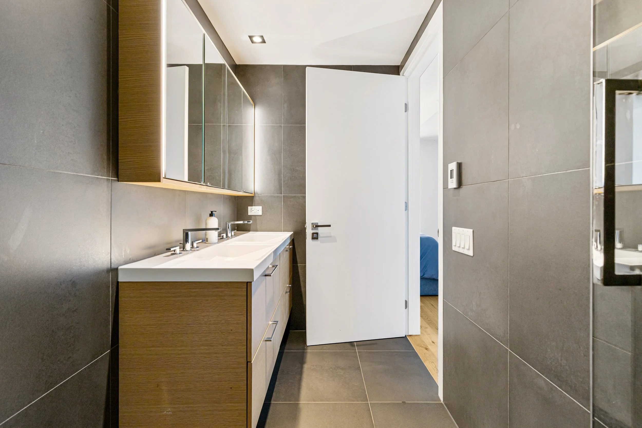 28_1458 Rue des Bassins, Montréal, QC.jpg