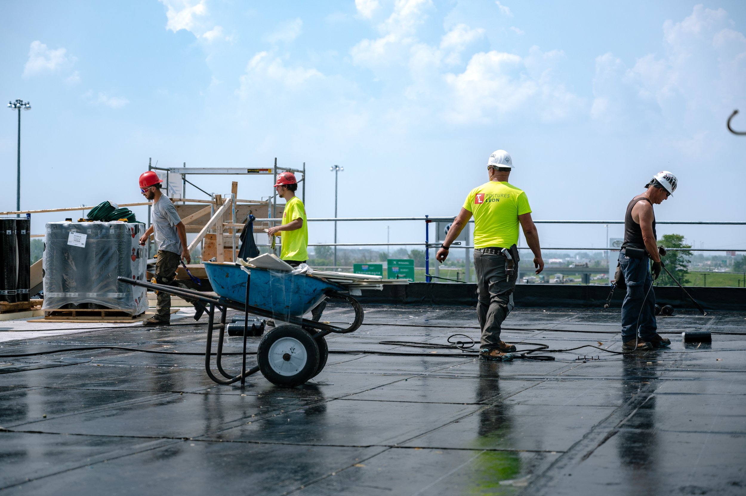 Employes-action-chantier-rive-sud-Montreal-SKAN3D